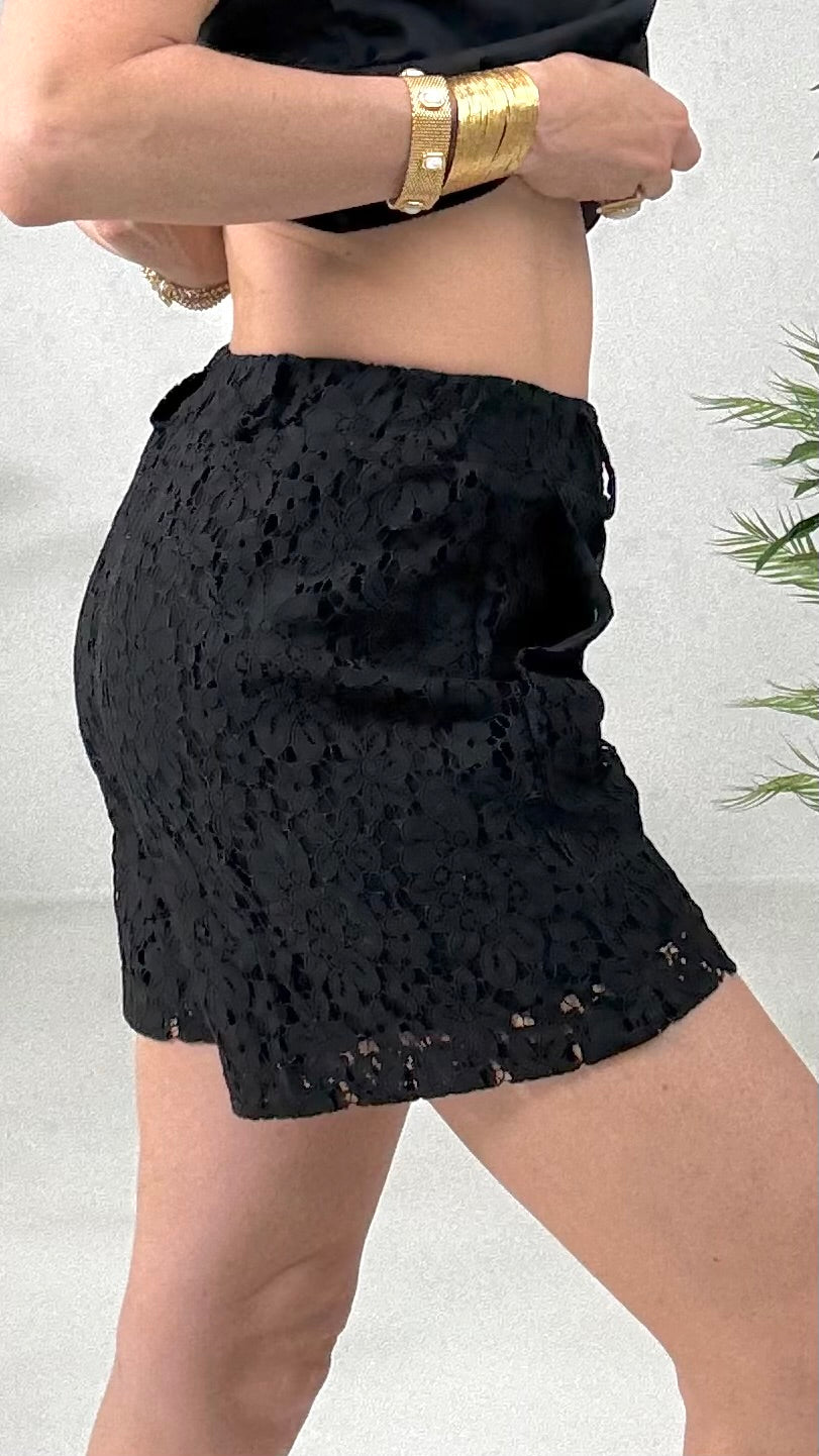 834 P25 NERO BERMUDA IN PIZZO DI COTONE