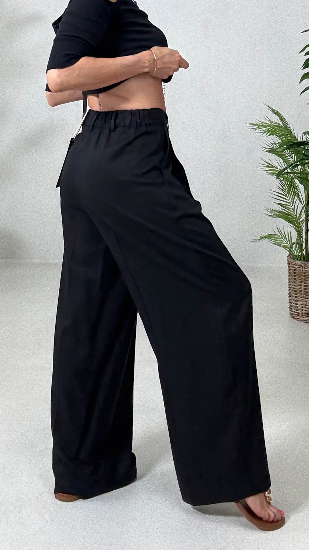 839 P25 NERO PANTALONE PALAZZO CON PIEGONE IN TWILL LYOCELL