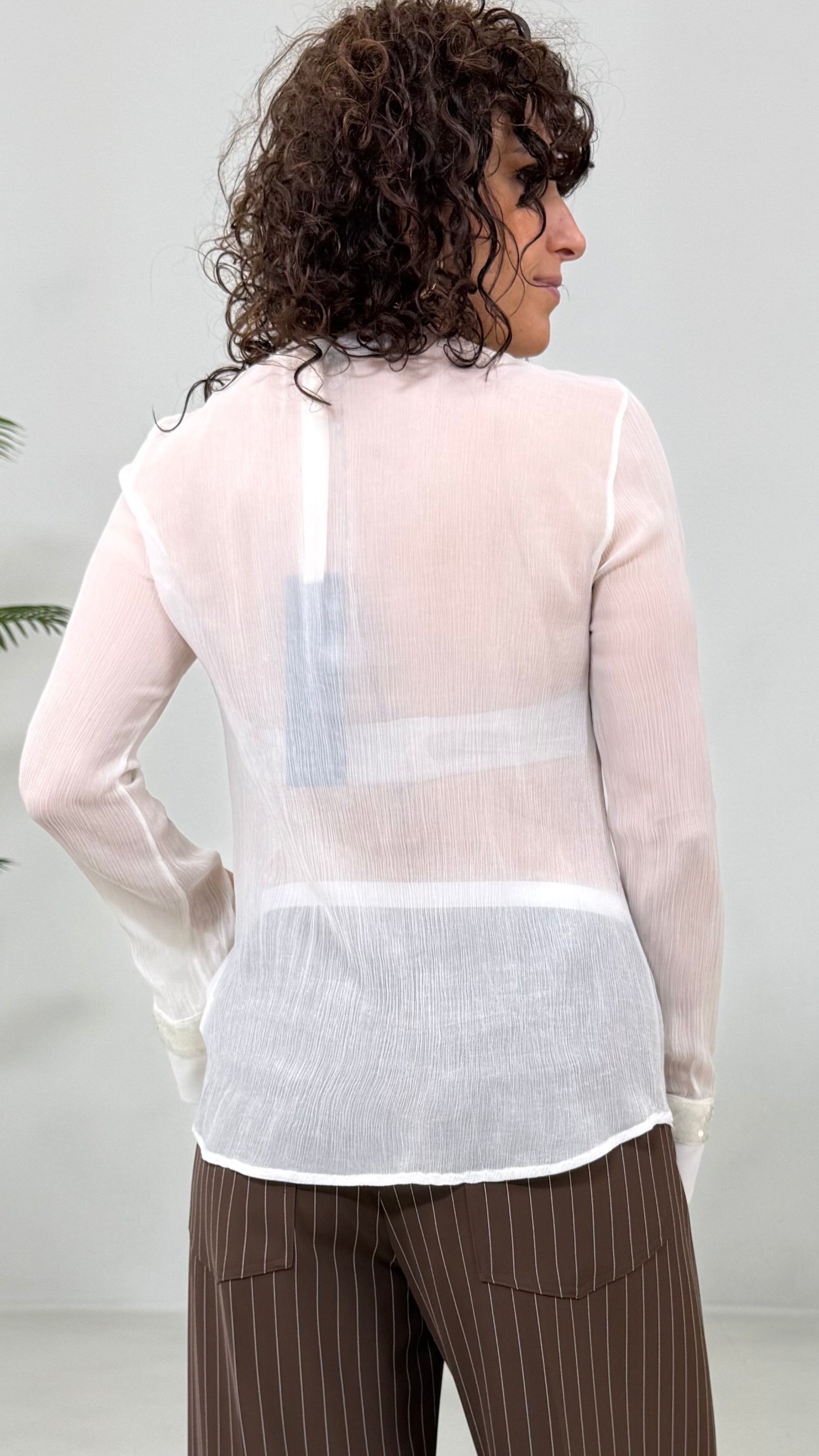 CAMICIA CON VOLANT DAVANTI IN CREPONNE VISCOSA