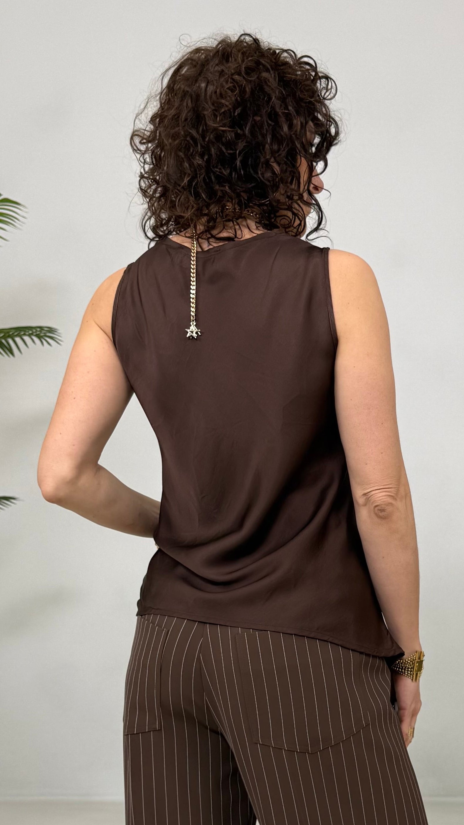 TOP RASO SPALLA LARGA PIZZO IN TONO