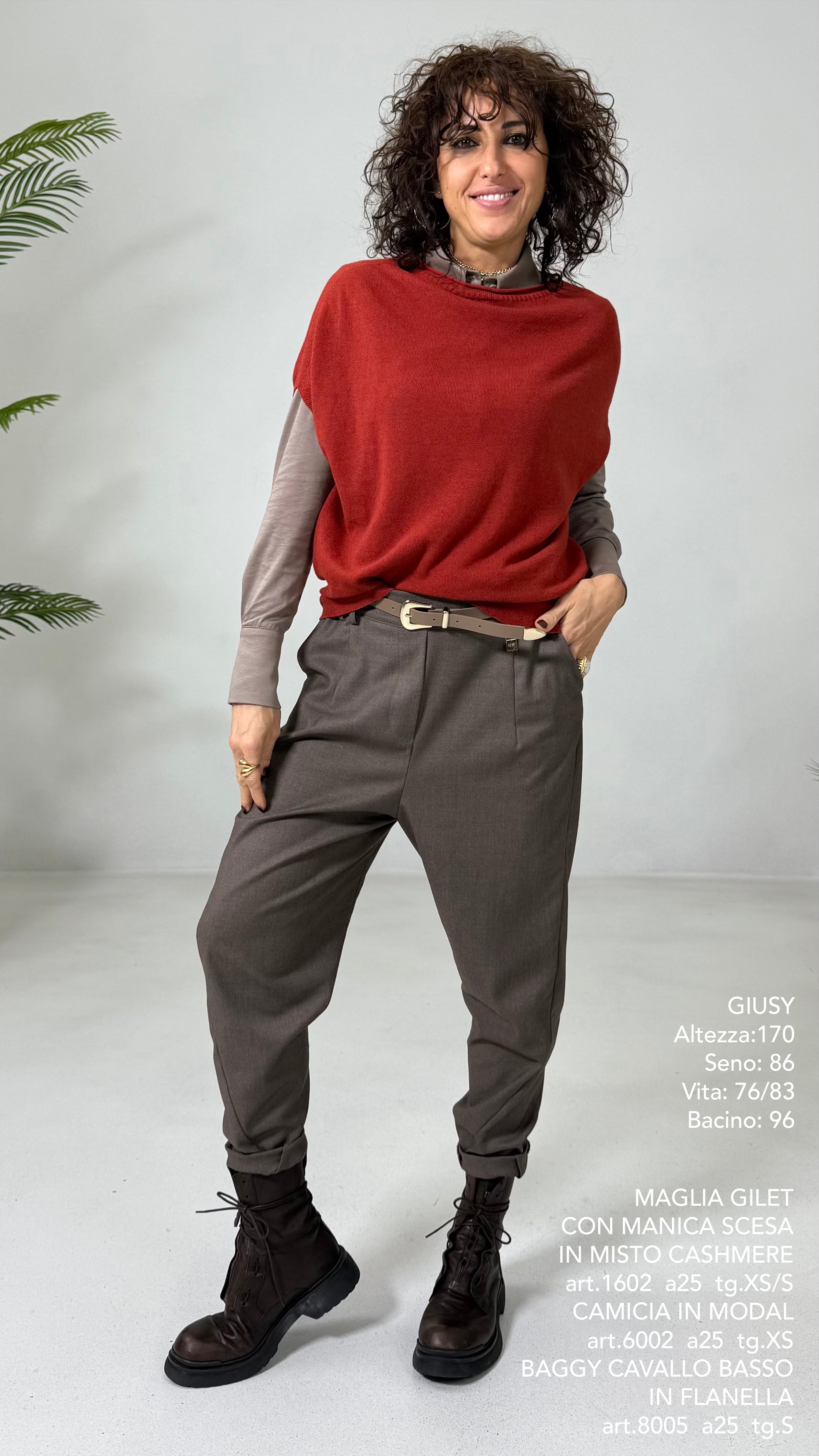 MAGLIA GILET CON MANICA SCESA IN MISTO CASHMERE