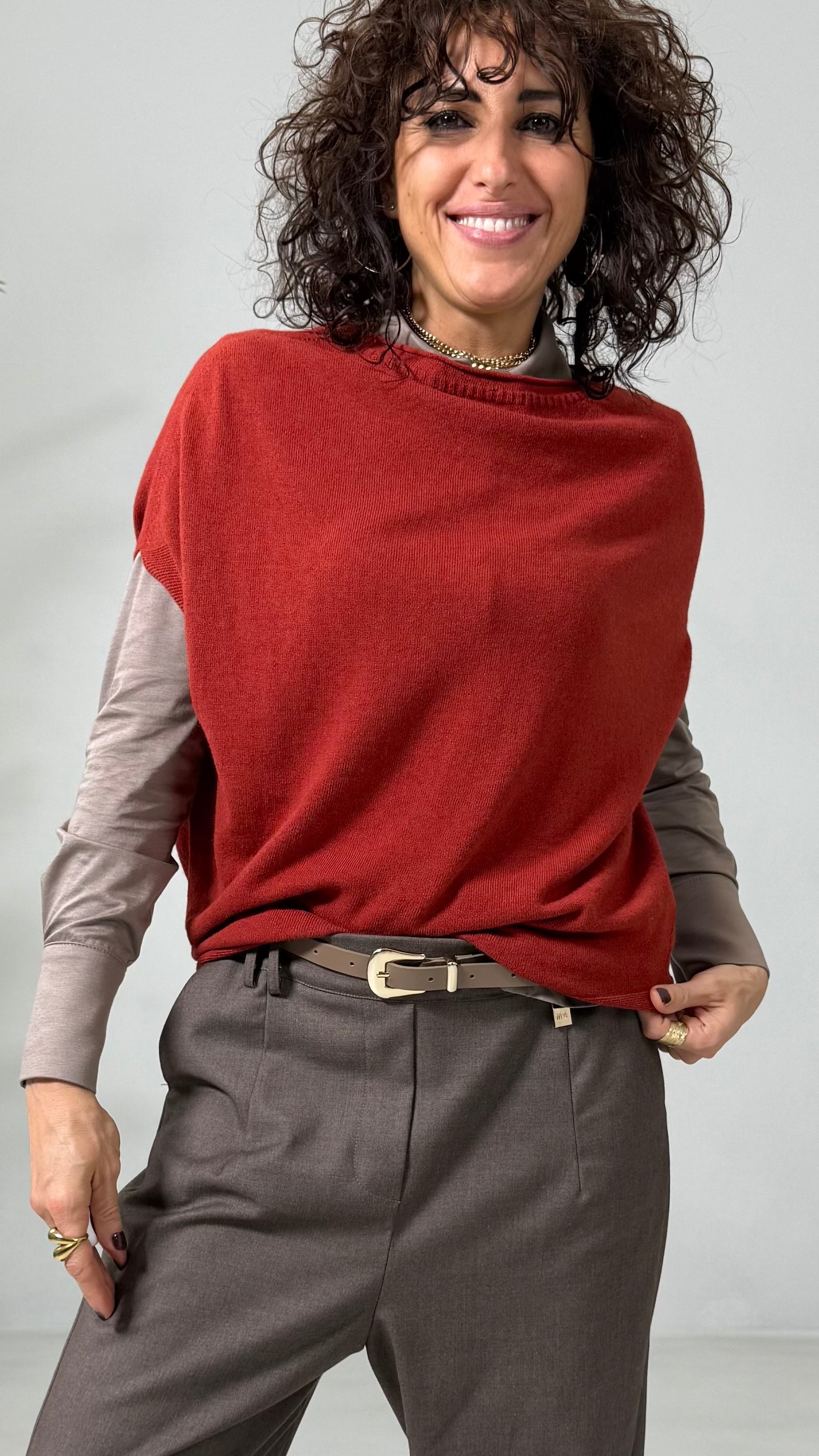 MAGLIA GILET CON MANICA SCESA IN MISTO CASHMERE