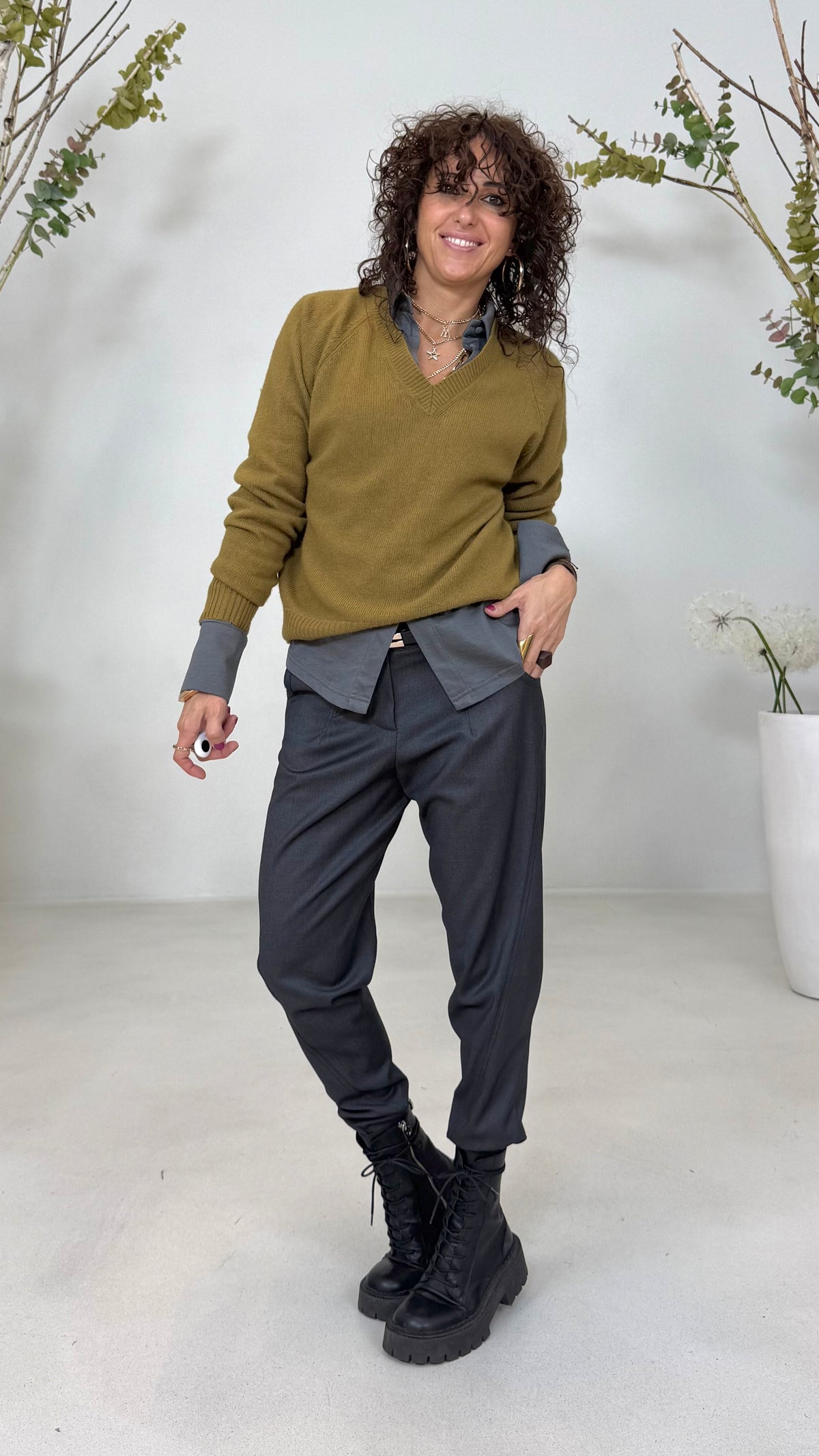 MAGLIA QUADRATA SCOLLO A V IN MISTO CASHMERE