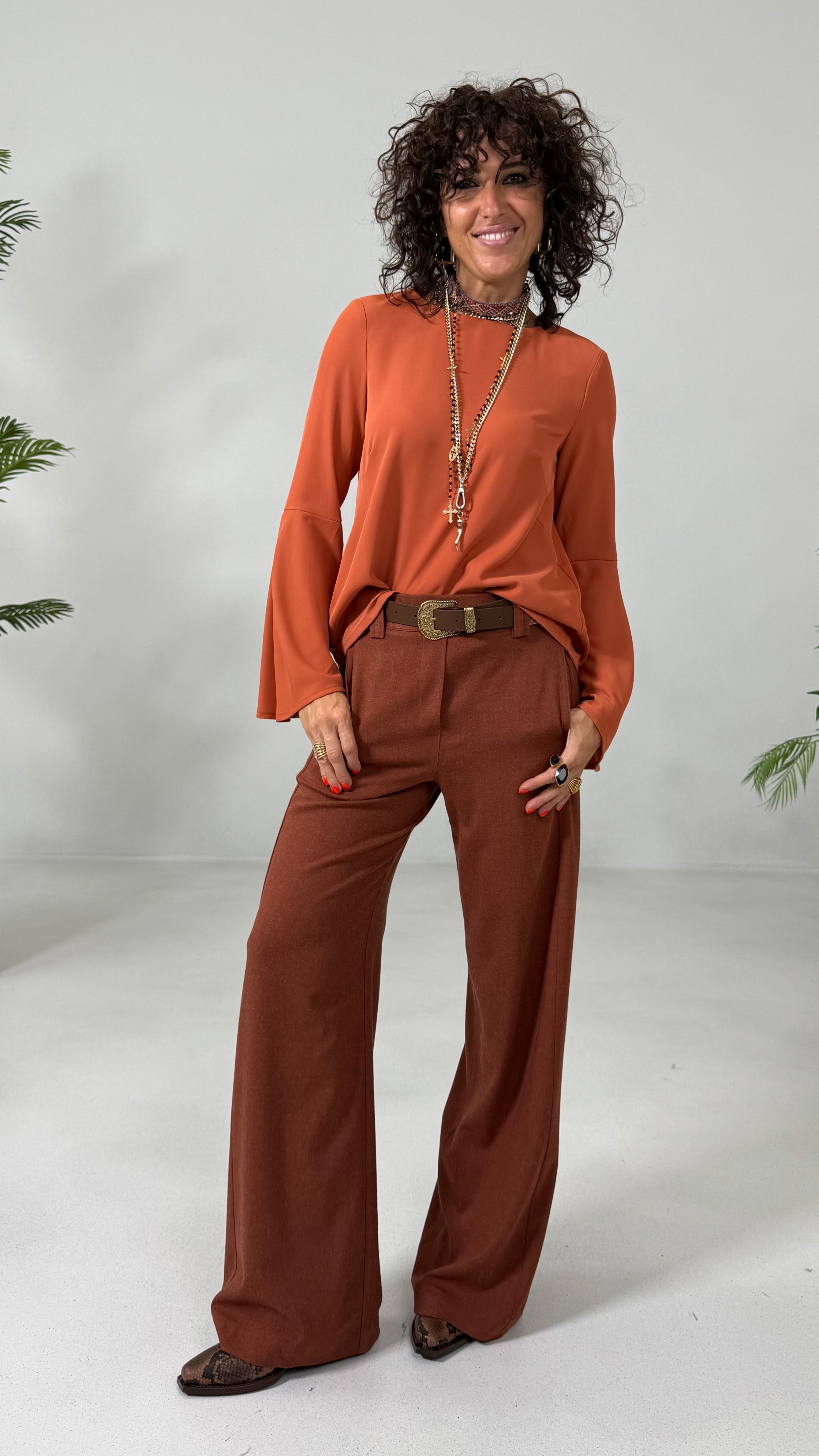 CAMICIA IN CADY FLUIDO CON MANICHE SVASATE