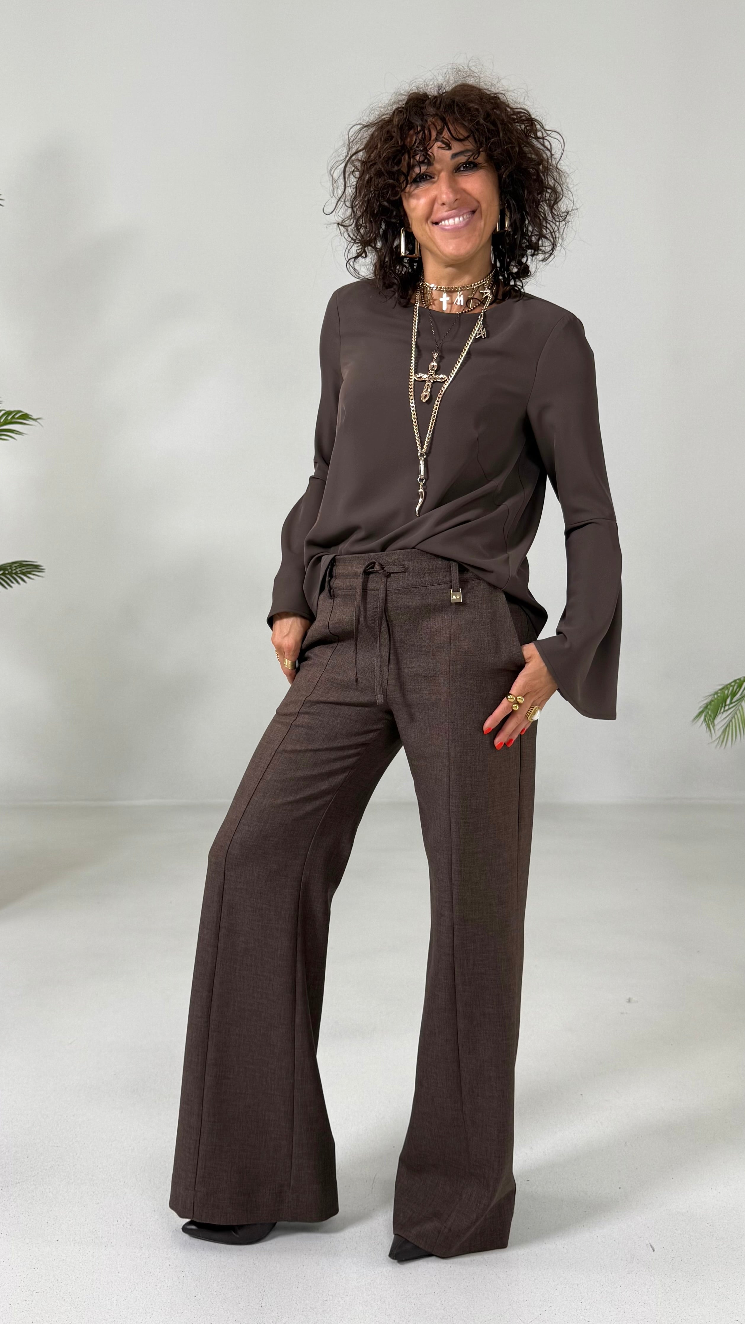 CAMICIA IN CADY FLUIDO CON MANICHE SVASATE