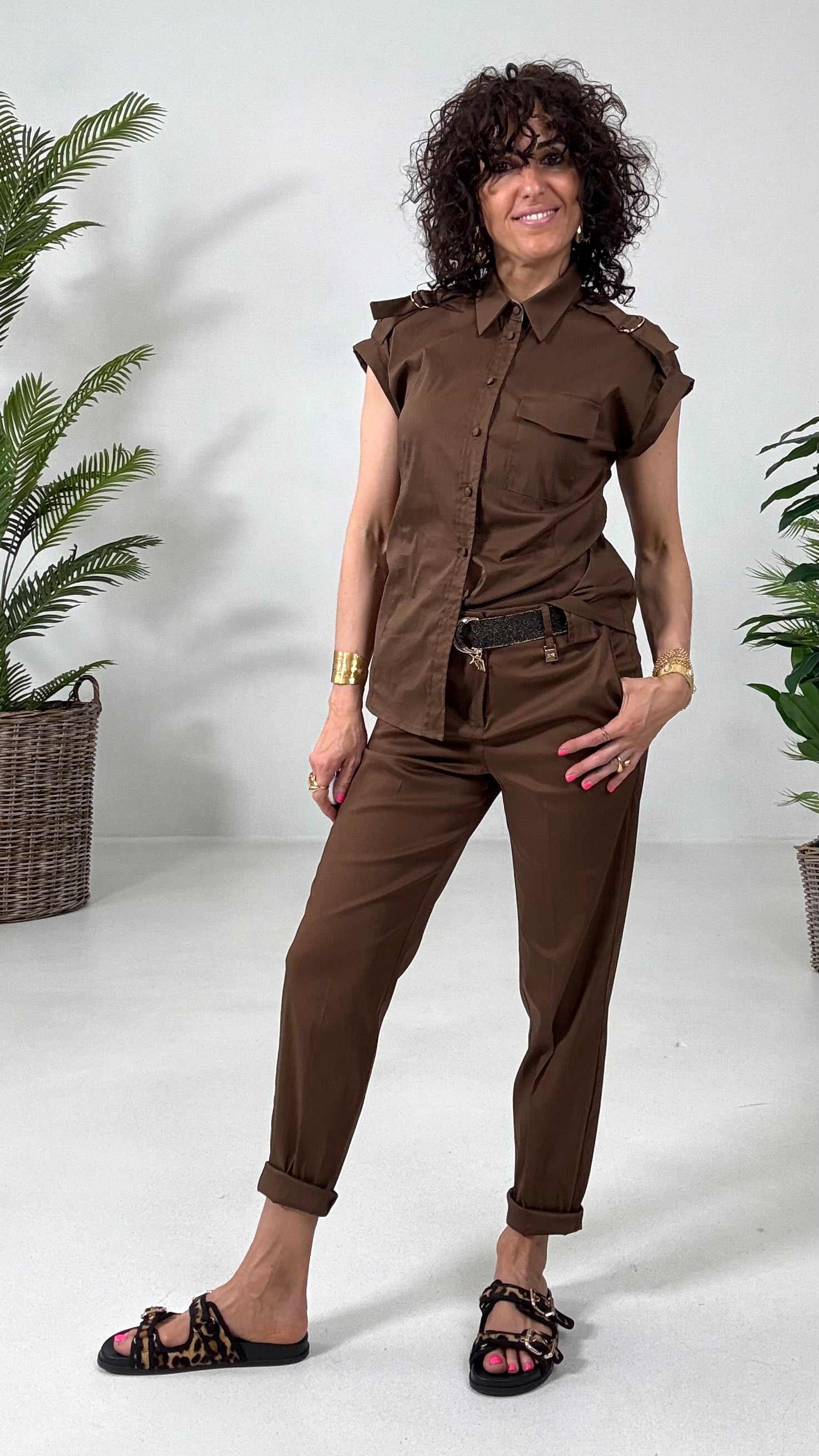 821 P25 TERRA BAGGY IN PELLE D UOVO