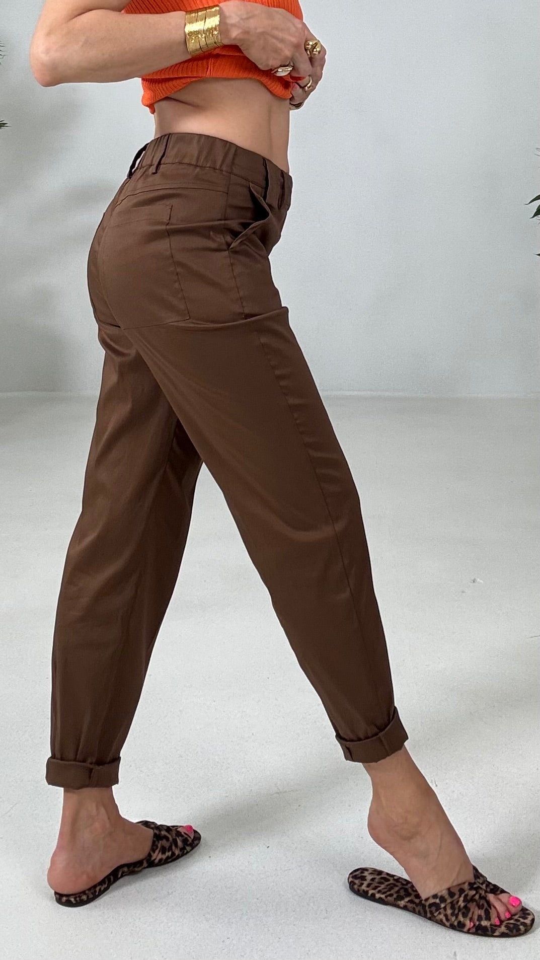 821 P25 TERRA BAGGY IN PELLE D UOVO