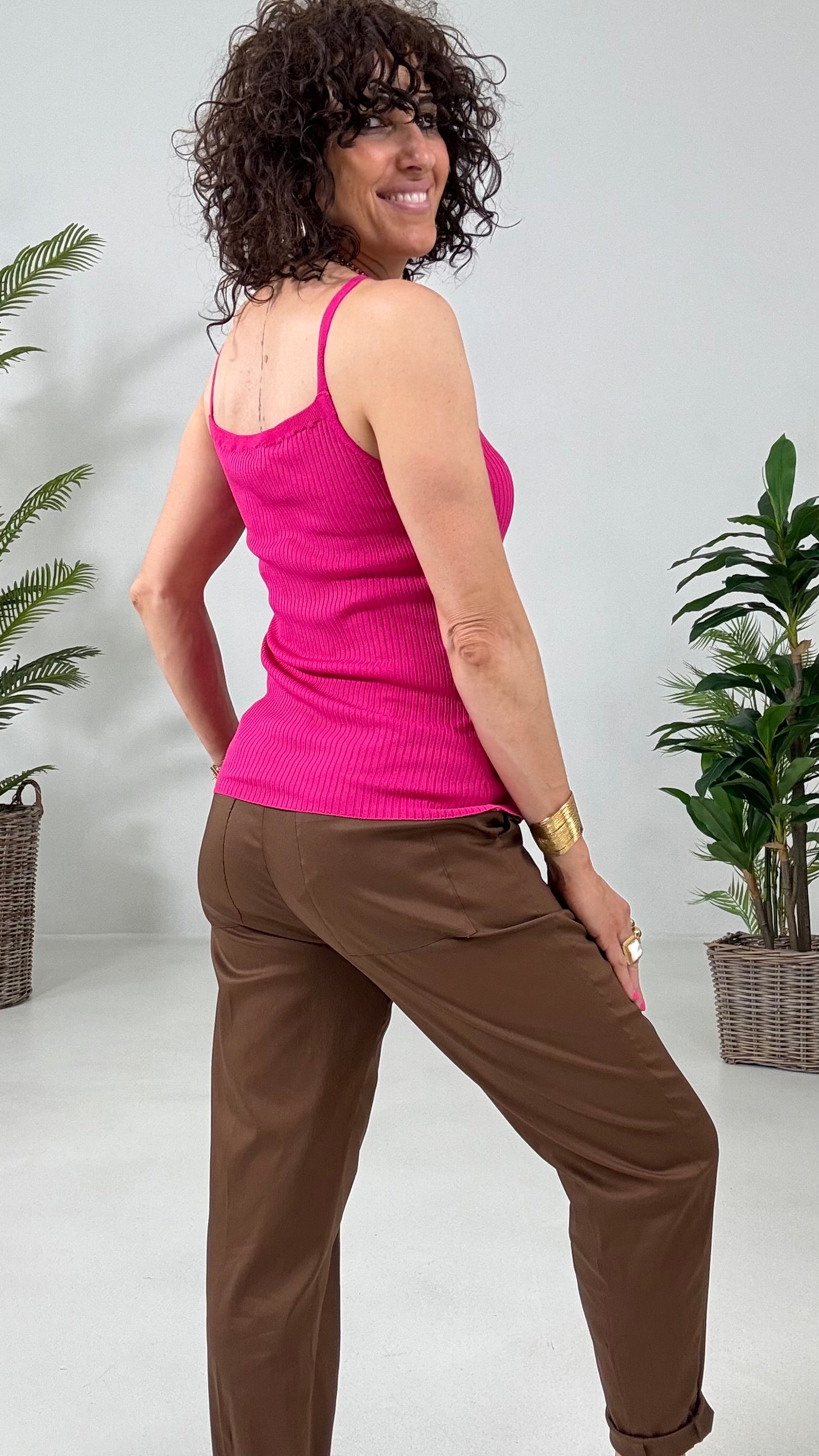 134 P25 FUXIA TOP SPALLINE SOTTILI IN VISCOSA ELASTICA