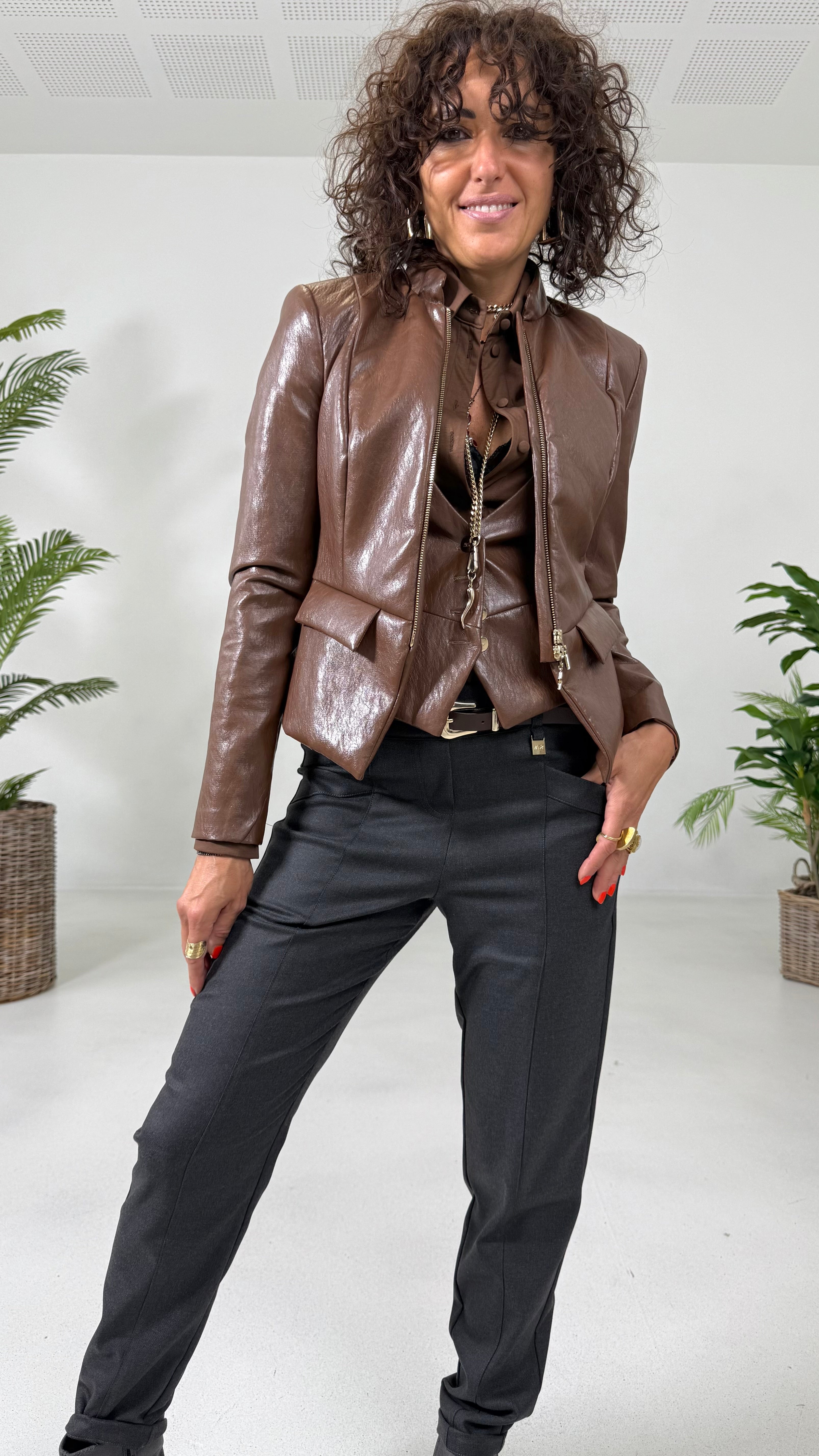 GILET IN FINTA PELLE MOSSA CON FODERA CANGIANTE