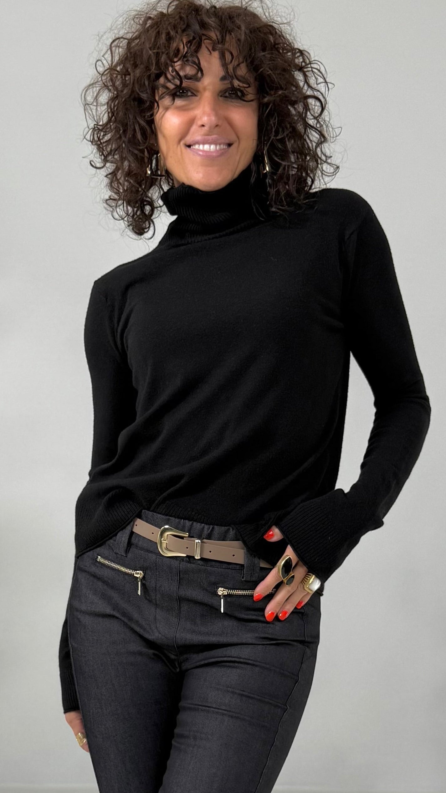 MAGLIA BASIC COLLO ALTO IN CALDA VISCOSA