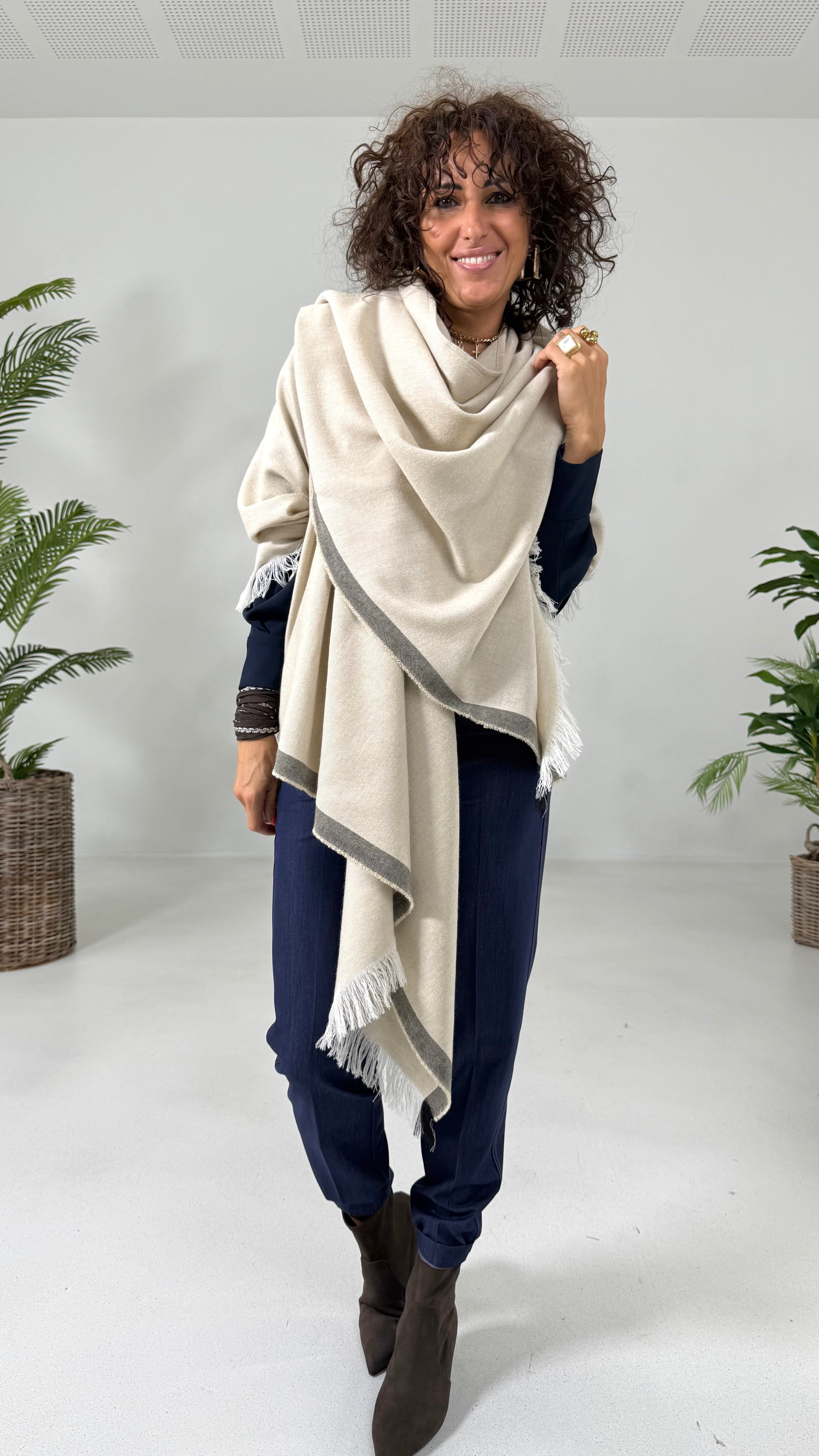 MANTELLA PONCHO COCCOLA