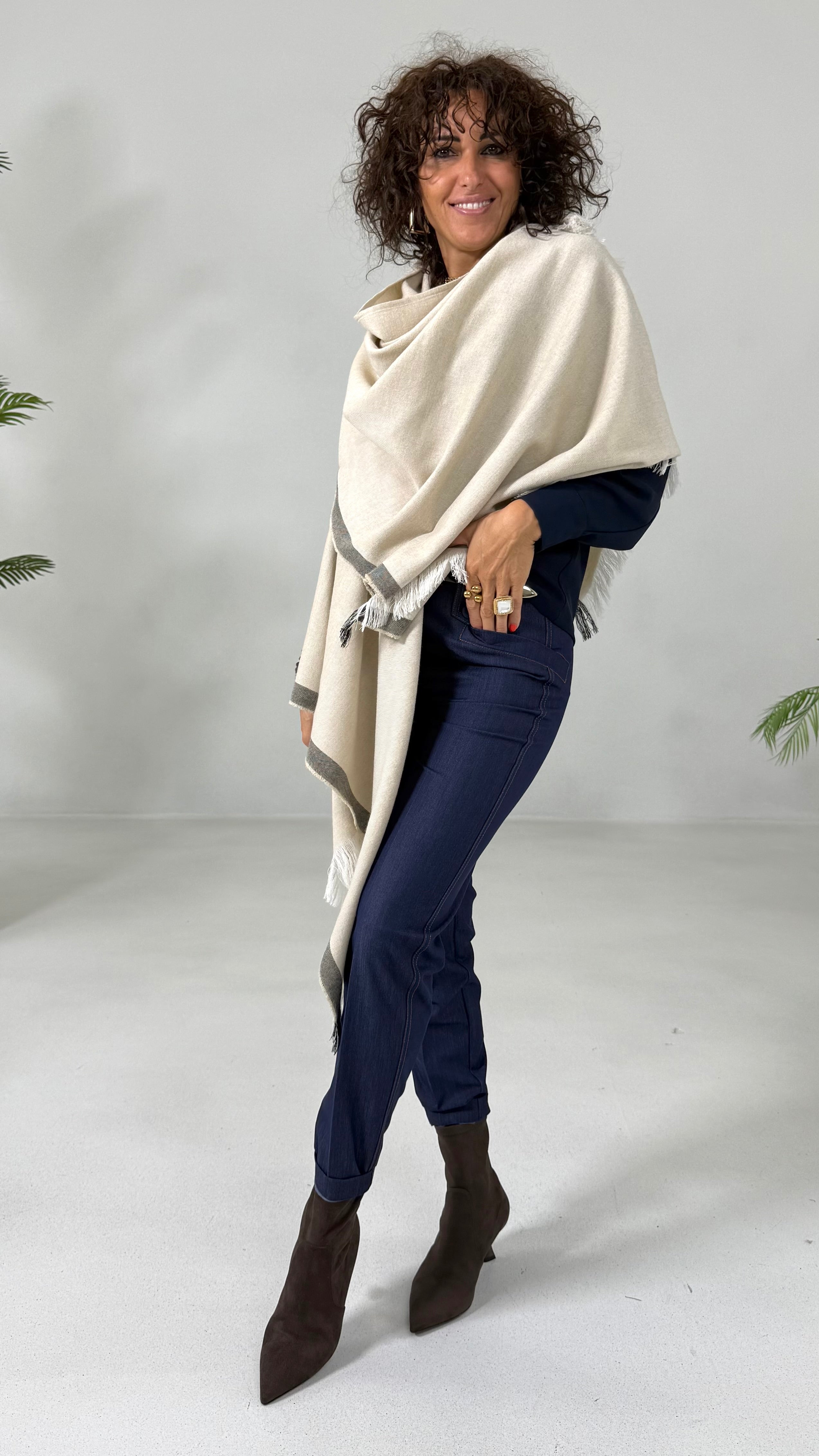 MANTELLA PONCHO COCCOLA