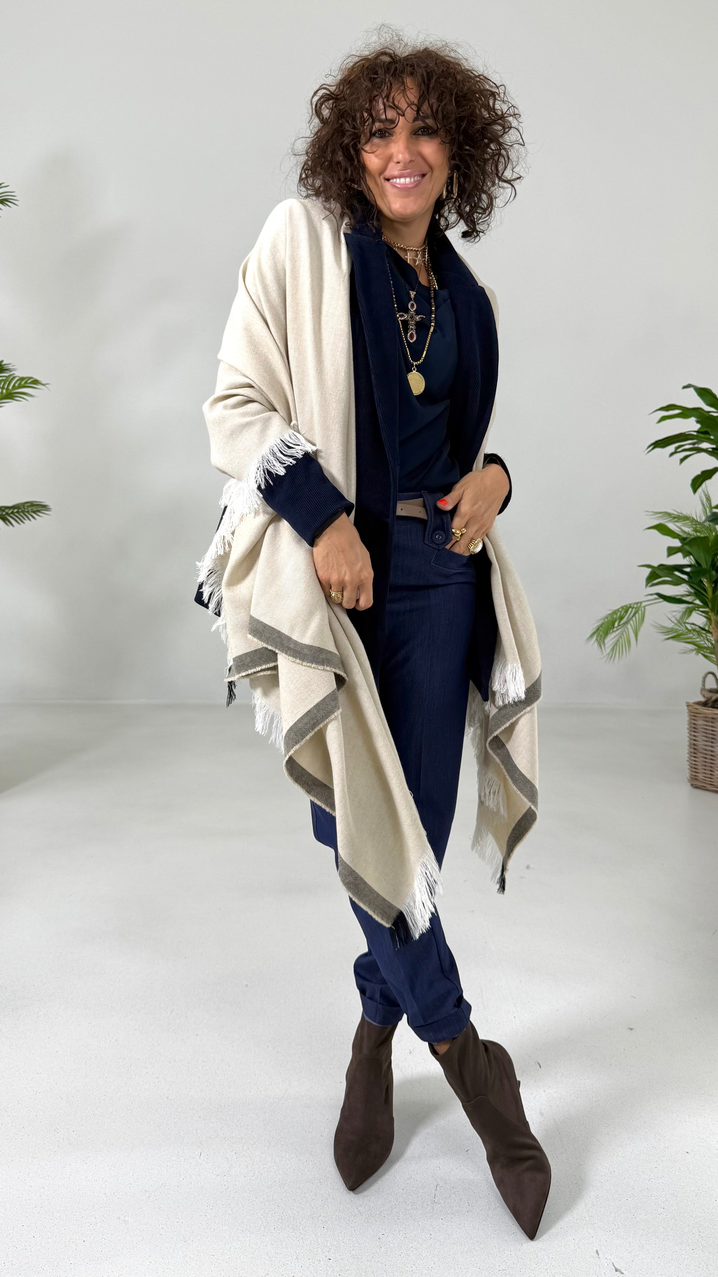 MANTELLA PONCHO COCCOLA