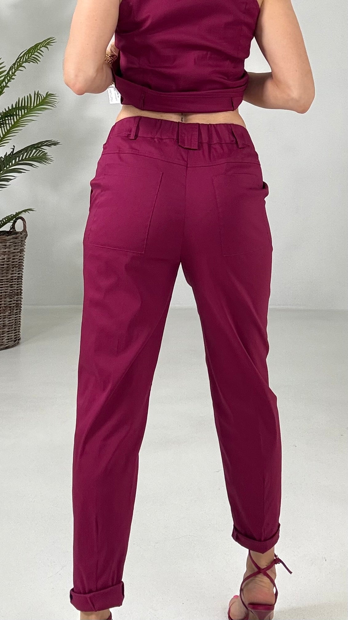 821 P25 AMARANTO BAGGY IN PELLE D UOVO