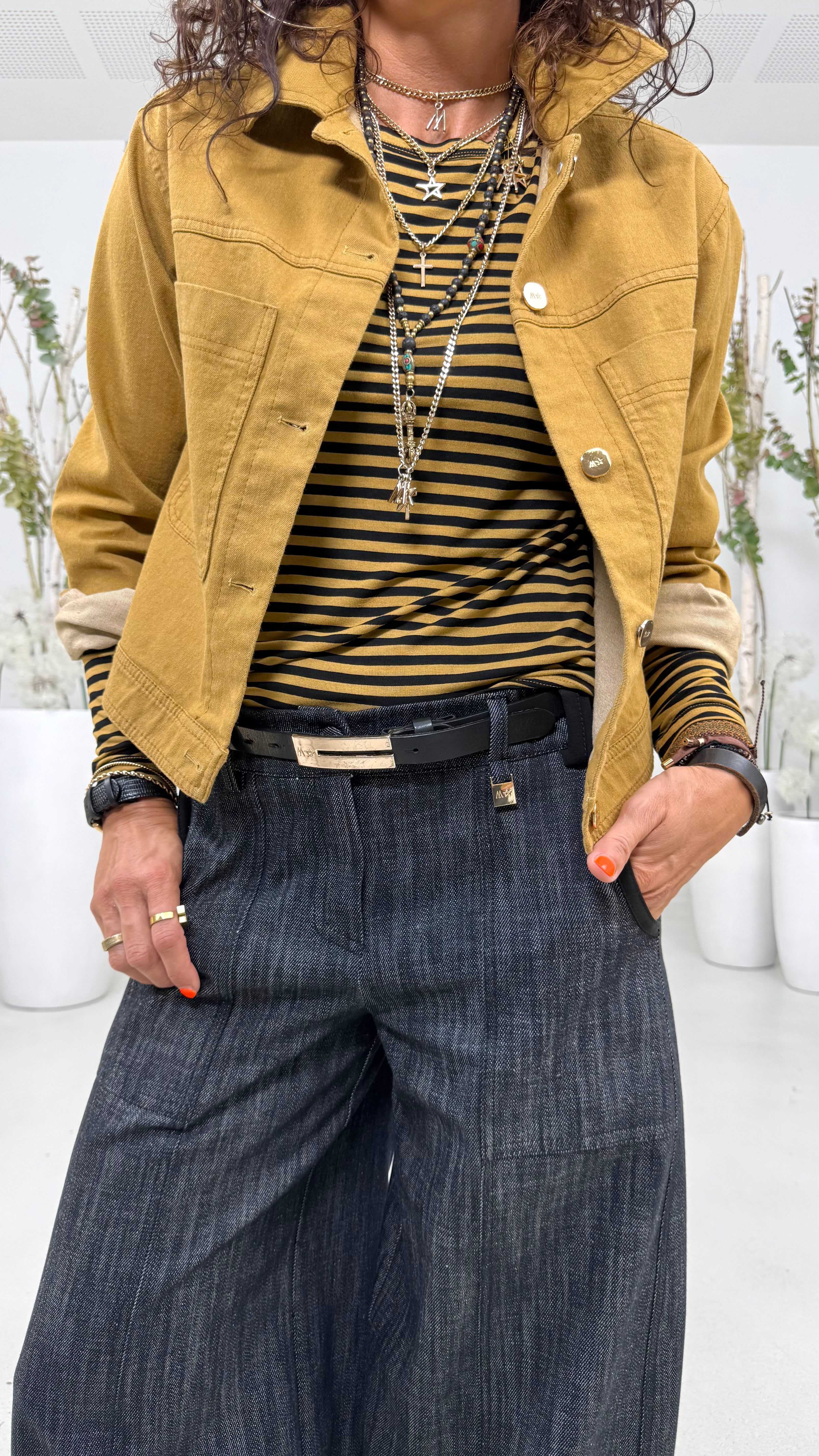 GIUBBETTO JEANS IN DENIM ELASTICIZZATO