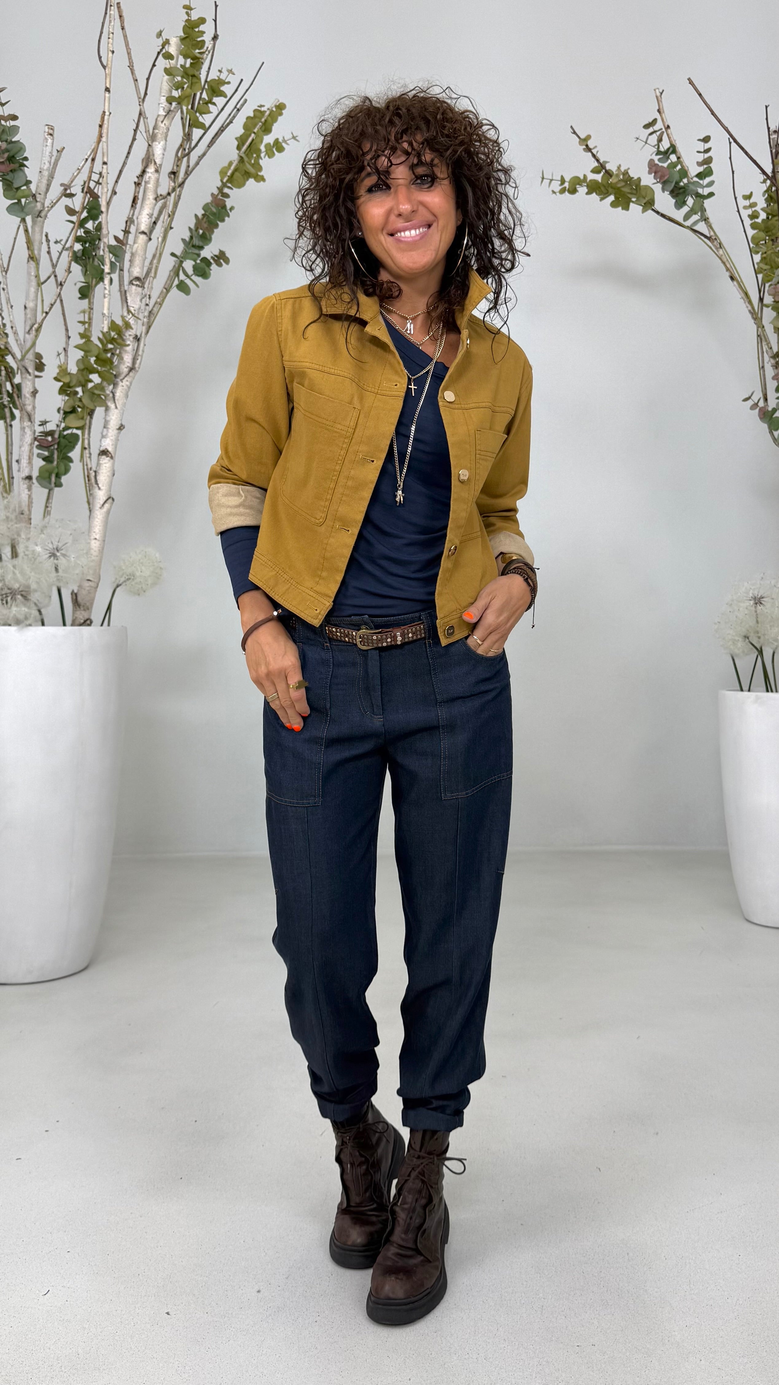GIUBBETTO JEANS IN DENIM ELASTICIZZATO