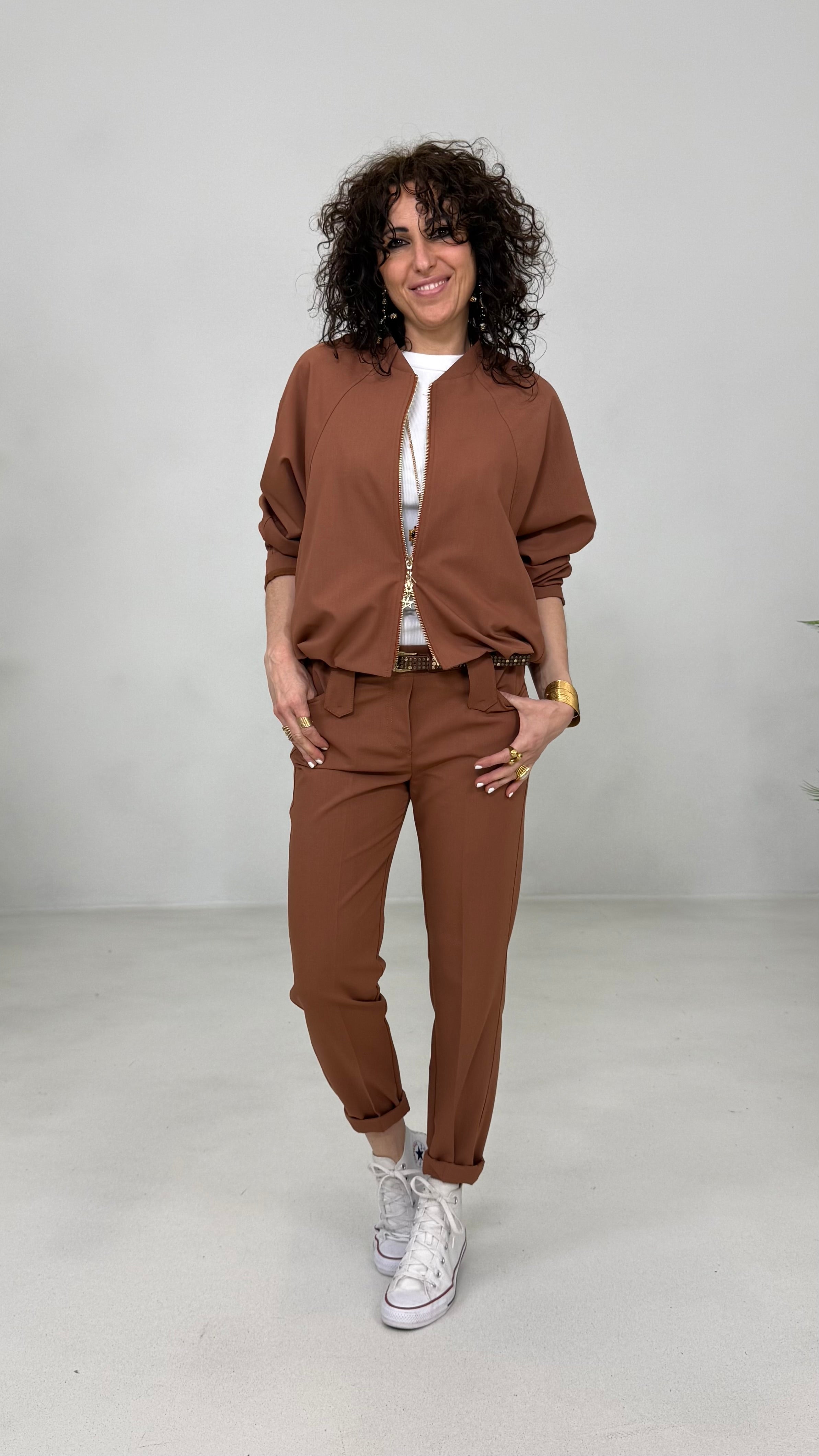 BOMBER LEGGERO ARRICCIATO AL FONDO