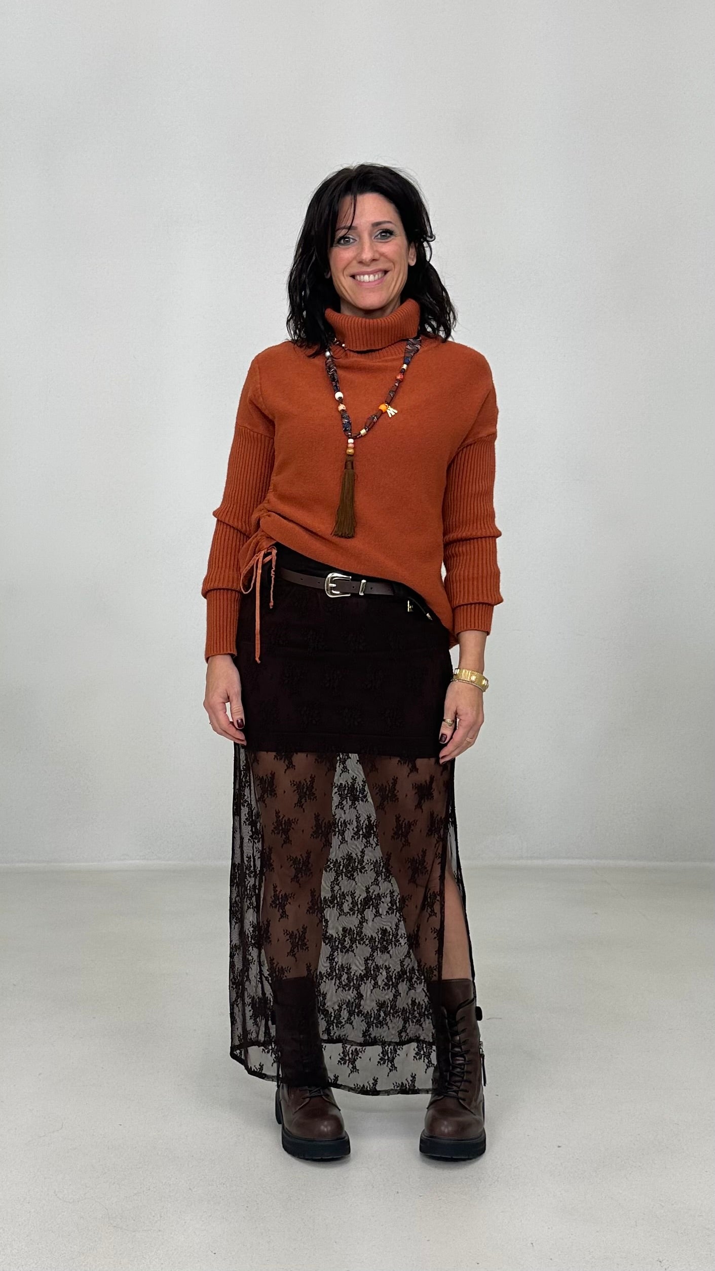 GONNA LUNGA IN PIZZO ELASTICIZZATO CON SOTTOGONNA