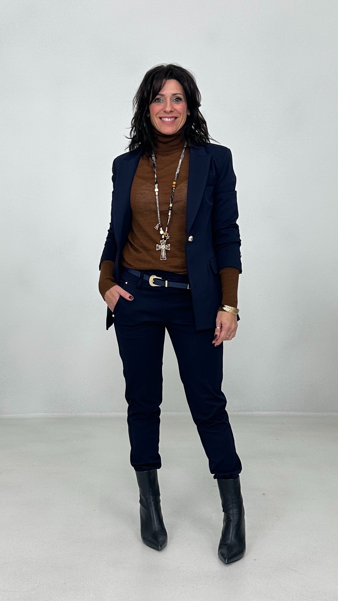 MAGLIA BASIC COLLO ALTO IN LANA VISCOSA