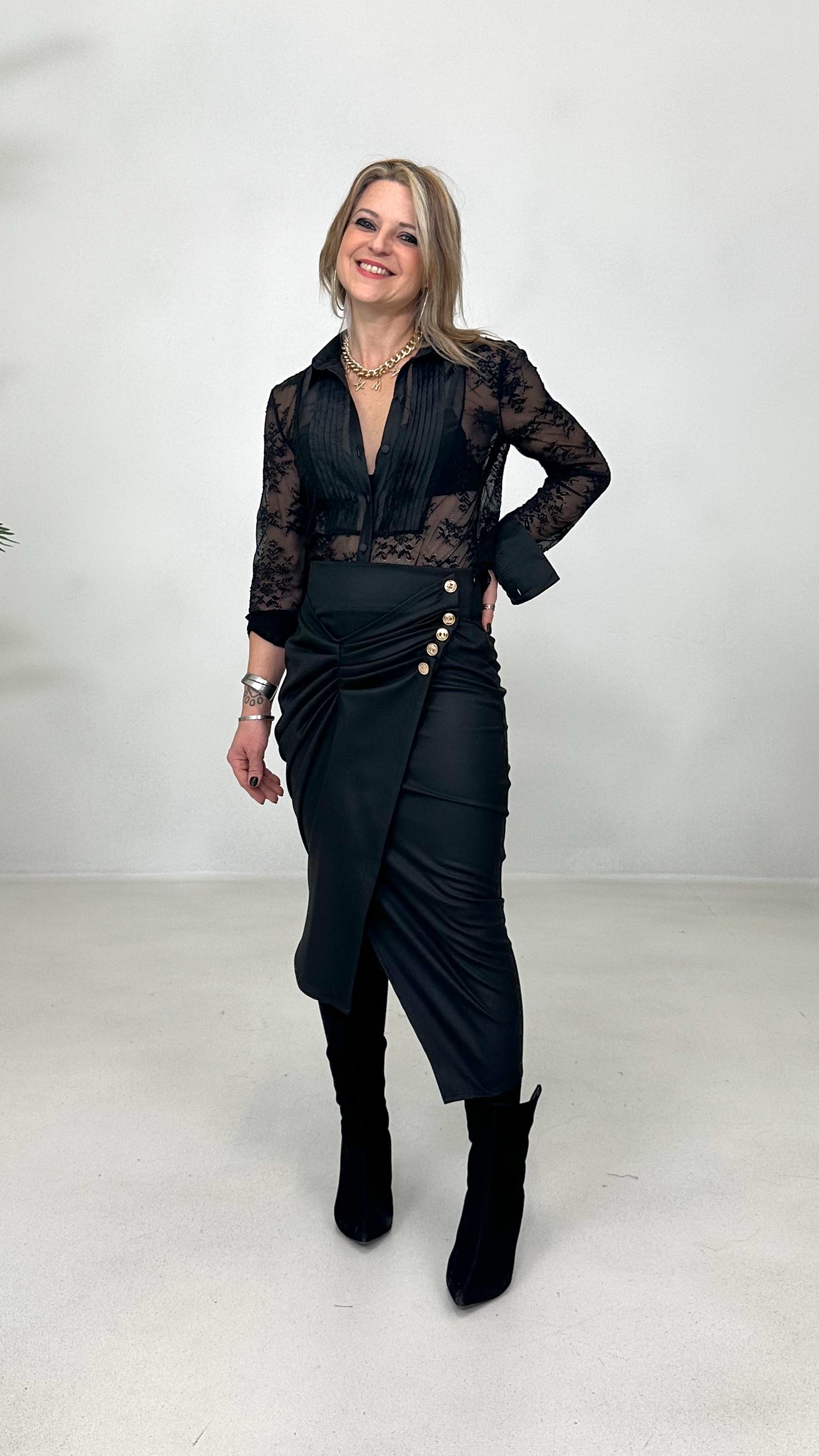 GONNA FINTO PORTAFOGLIO CON PIEGHE E BOTTONI IN FLANELLA CARDATA