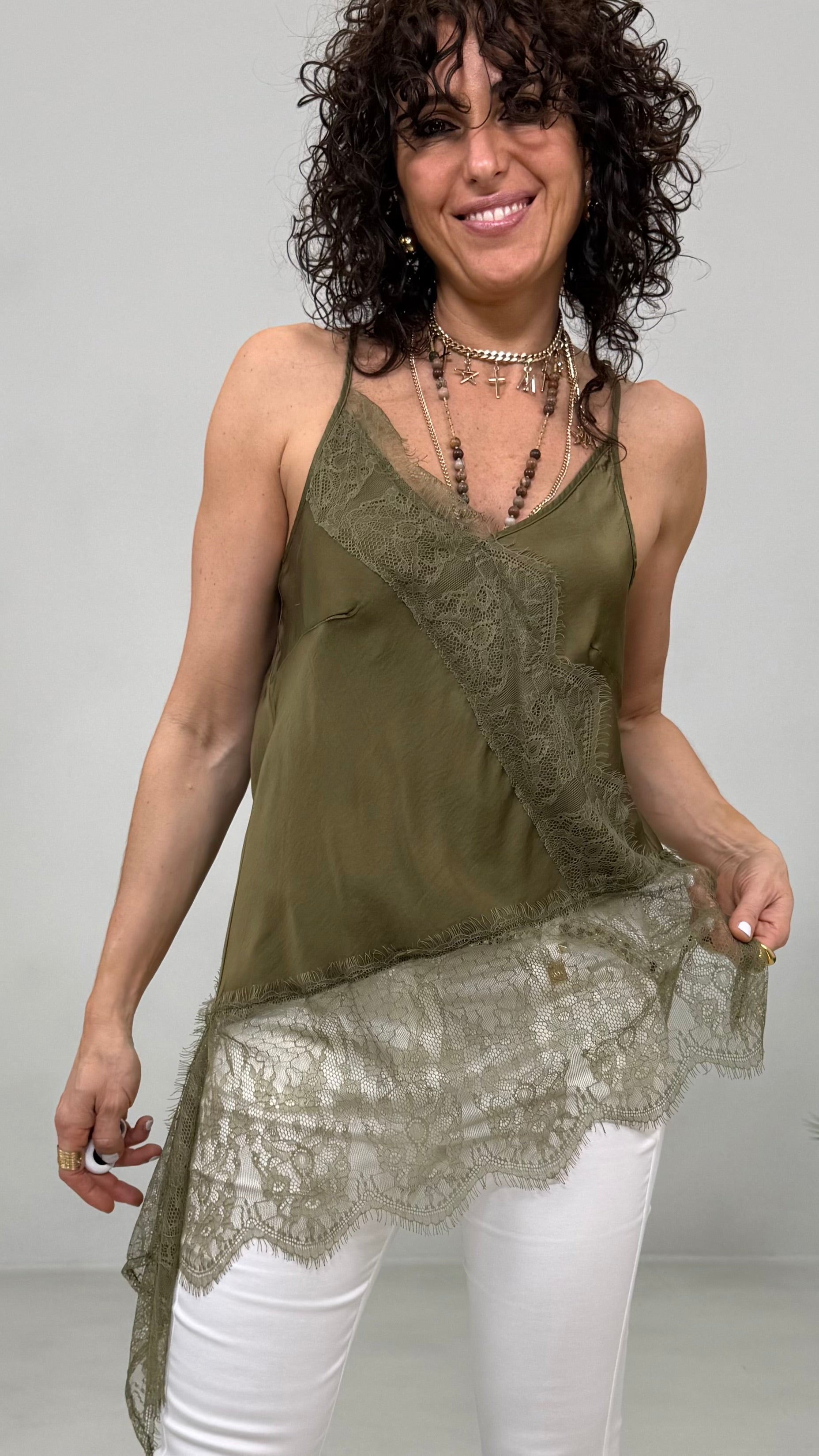 TOP ASIMMETRICO PIZZO IN TONO