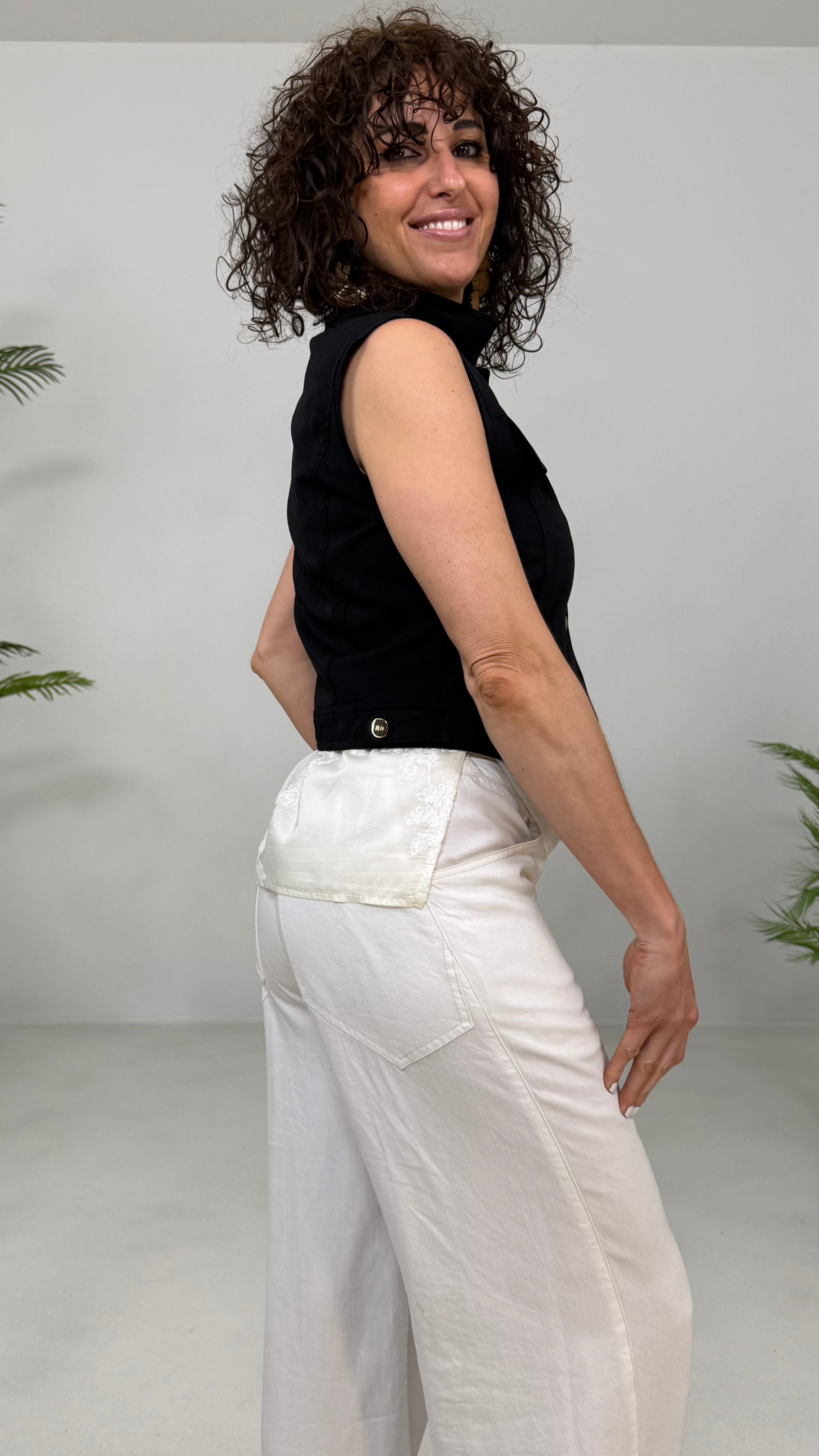 GILET CON COLLETTO IN TESSUTO EFFETTO LAVATO