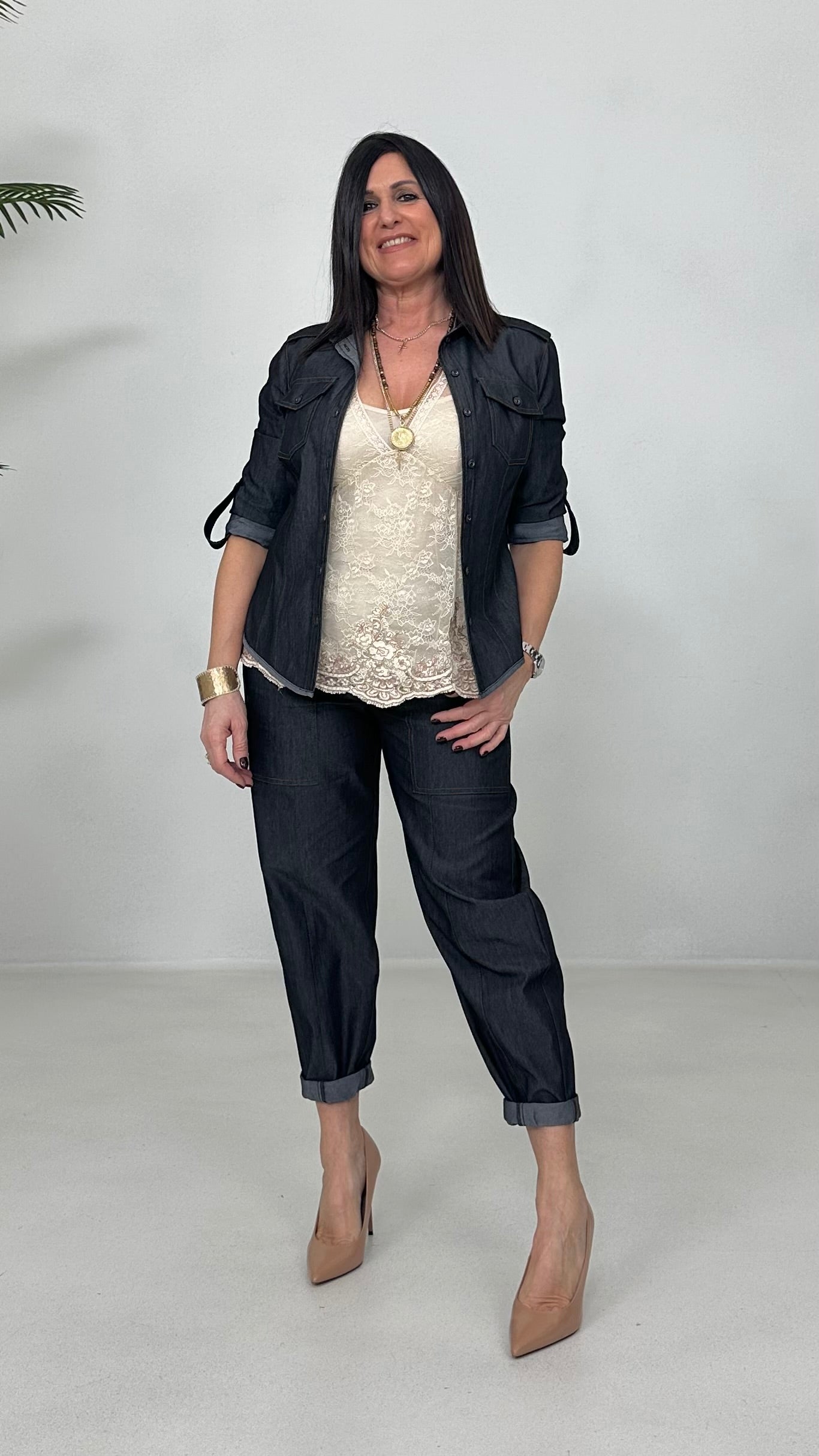 CAMICIA CON TASCHE IN JEANS ELASTICO