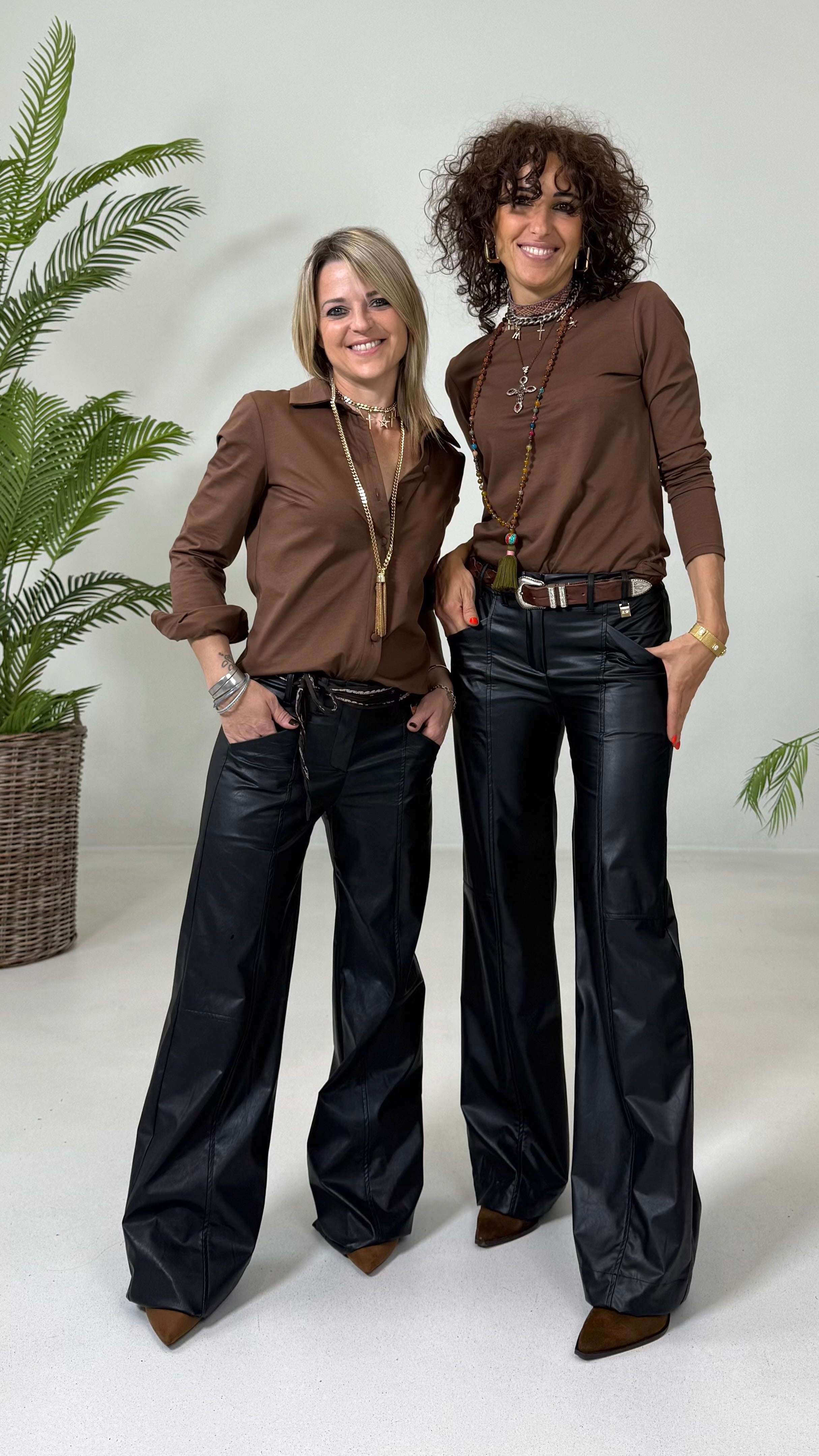 T-SHIRT BASIC MANICA LUNGA IN JERSEY DI COTONE MODAL