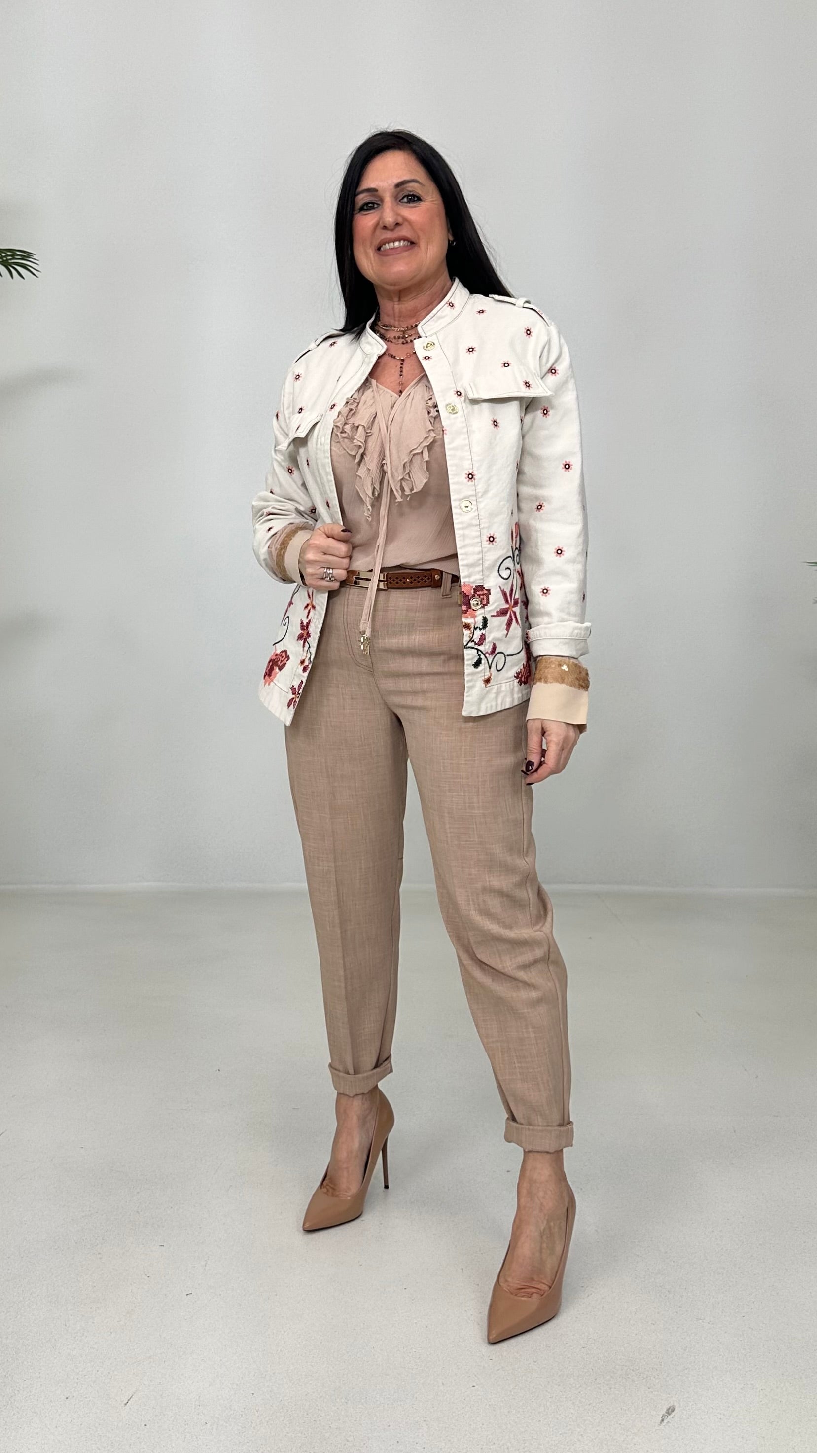 CAMICIA CON VOLANT DAVANTI IN CREPONNE VISCOSA