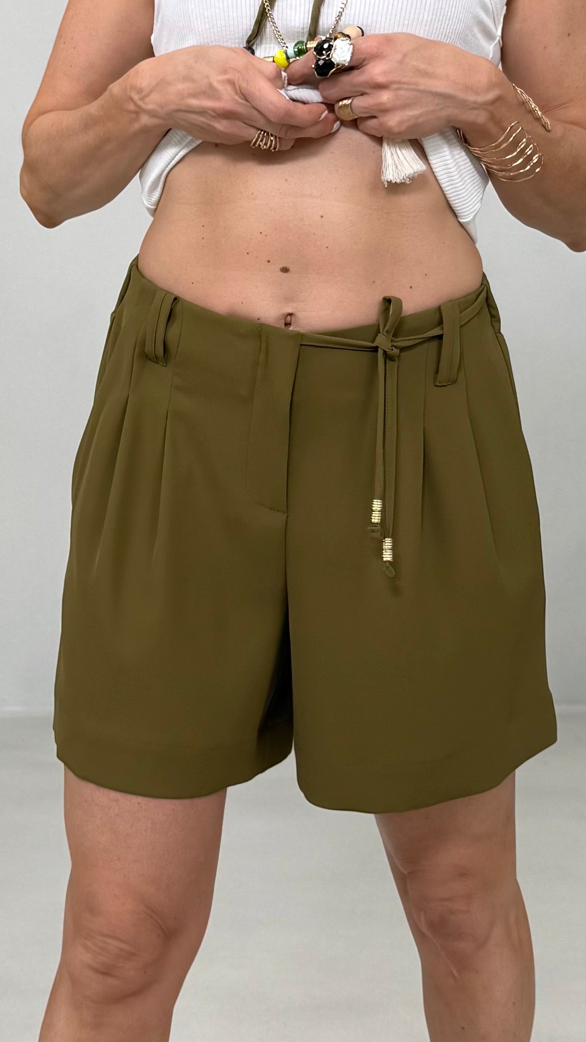 BERMUDA IN CADY FLUIDO LACCI DAVANTI