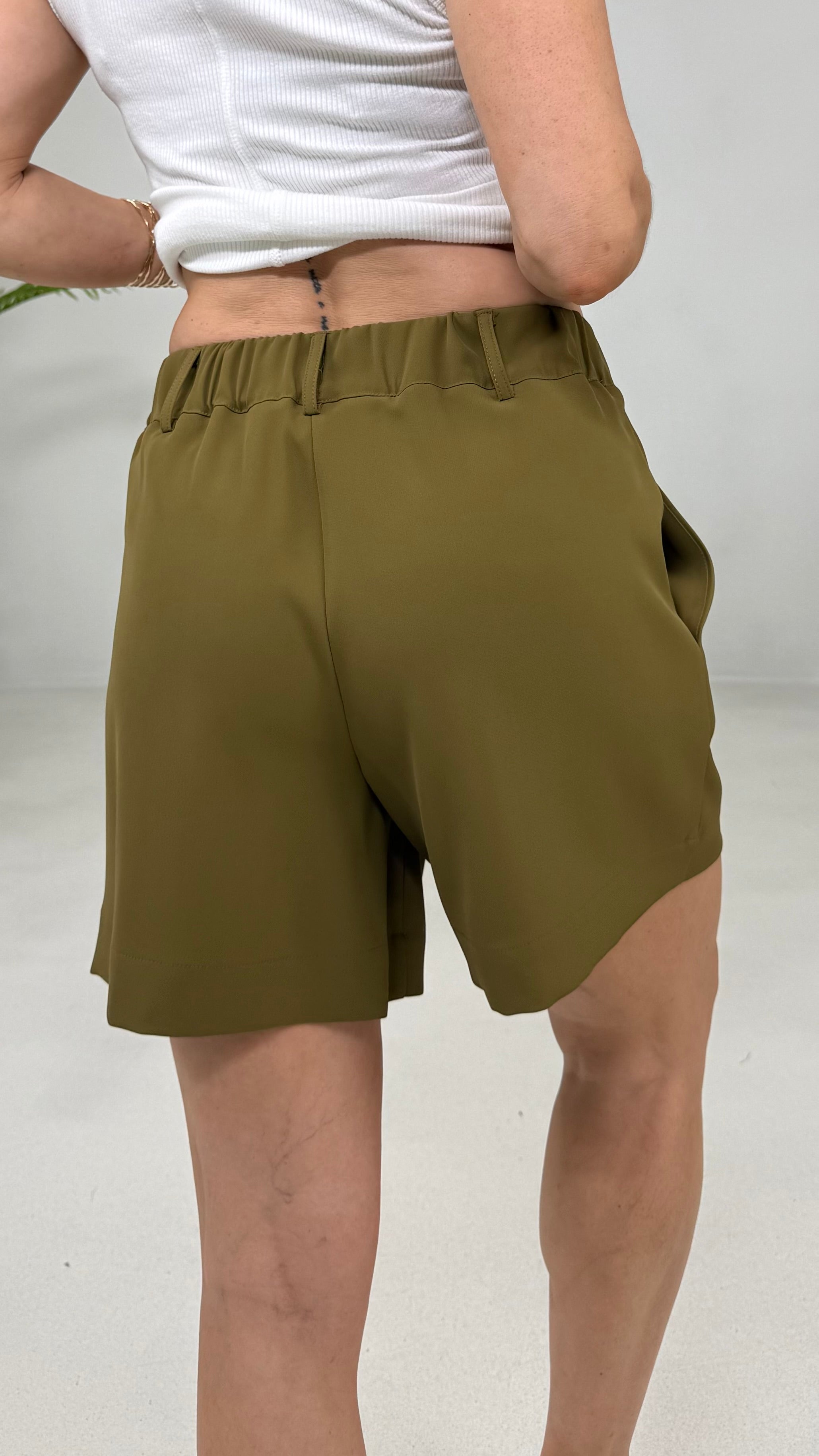 BERMUDA IN CADY FLUIDO LACCI DAVANTI