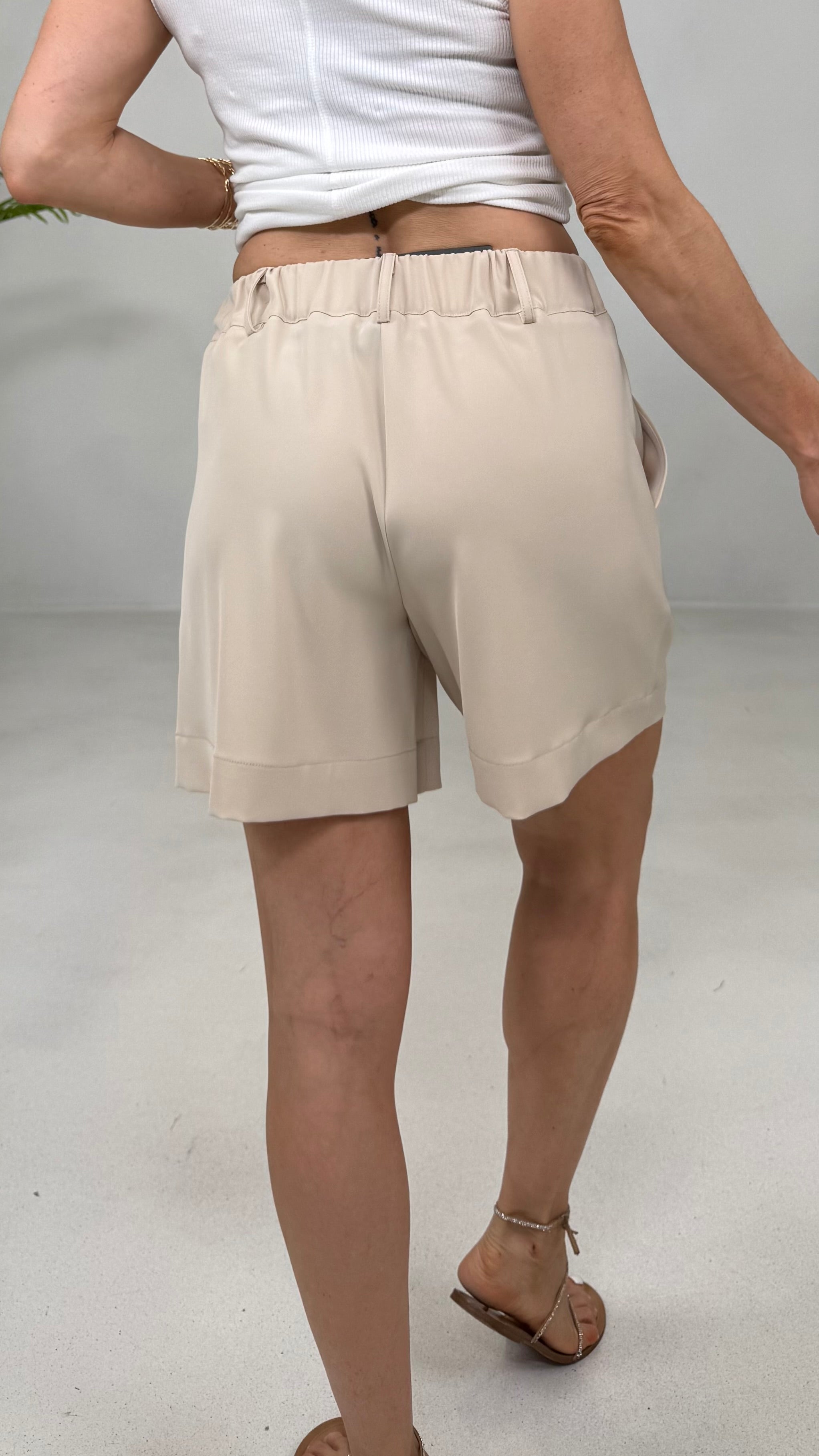 BERMUDA IN CADY FLUIDO LACCI DAVANTI