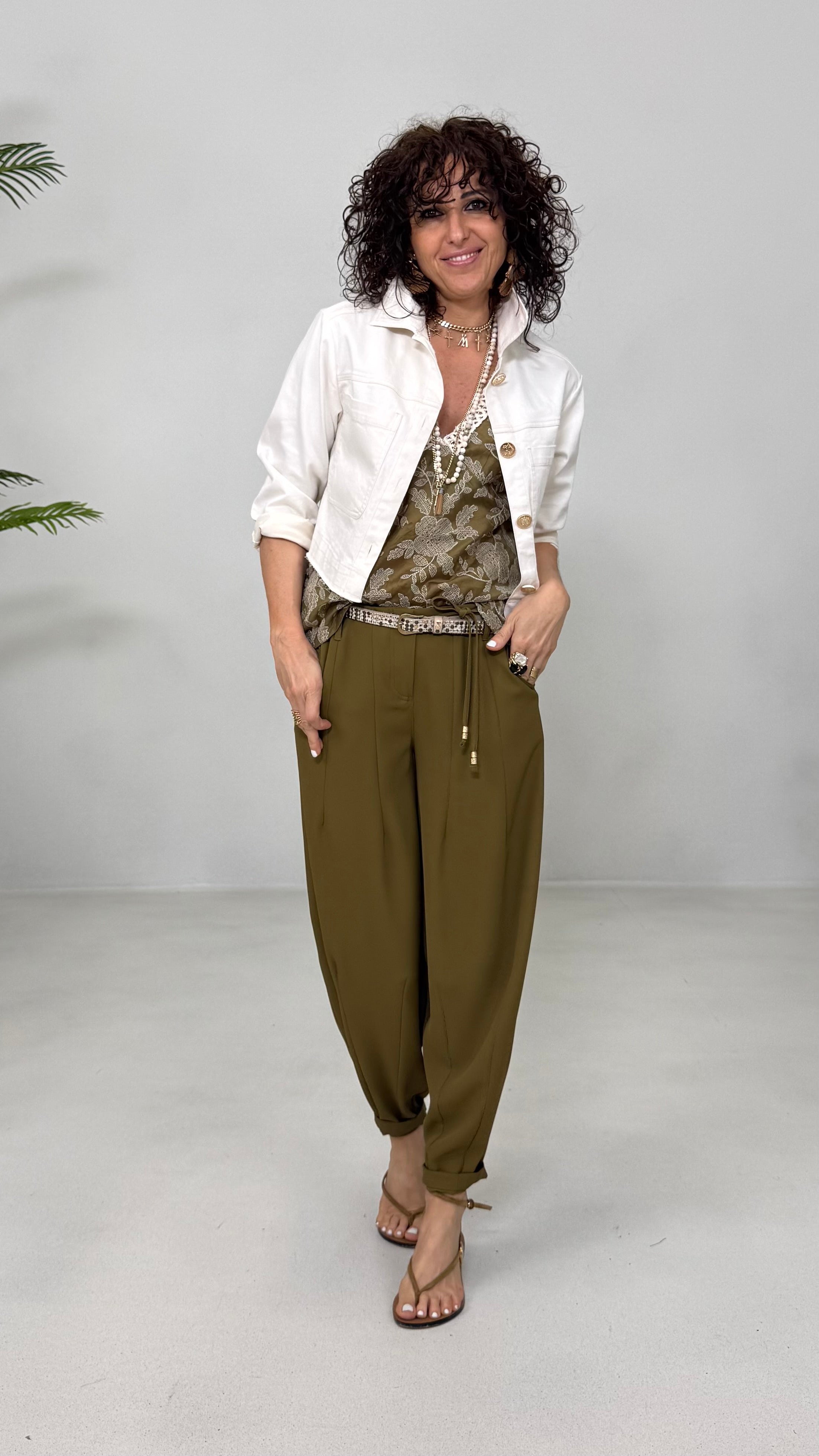 TOP IN VOILE RICAMATO CON PASSAMANERIA
