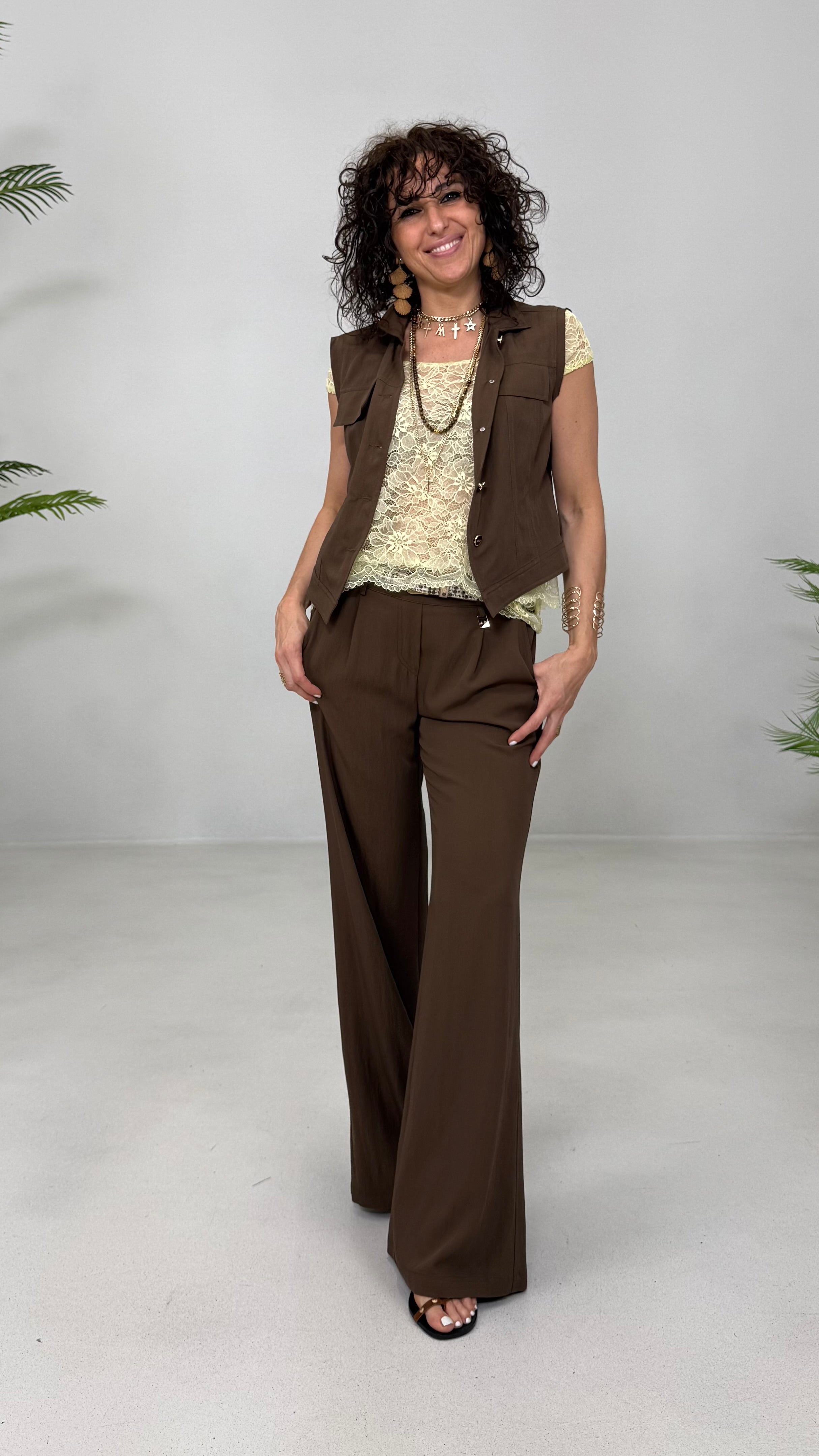 GILET CON COLLETTO IN TESSUTO EFFETTO LAVATO