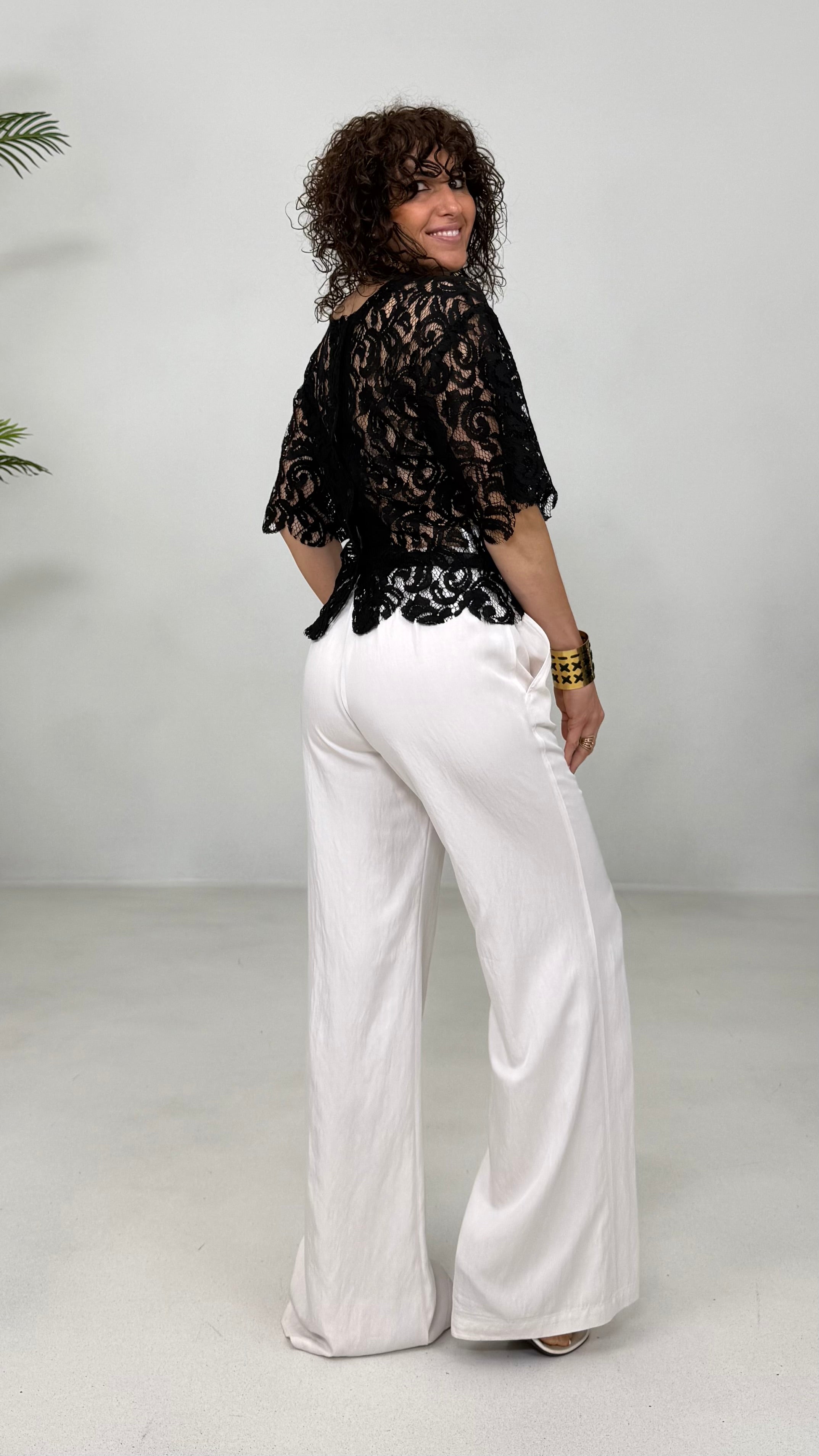 BLUSA LINEA SLIM IN PIZZO SMERLATO