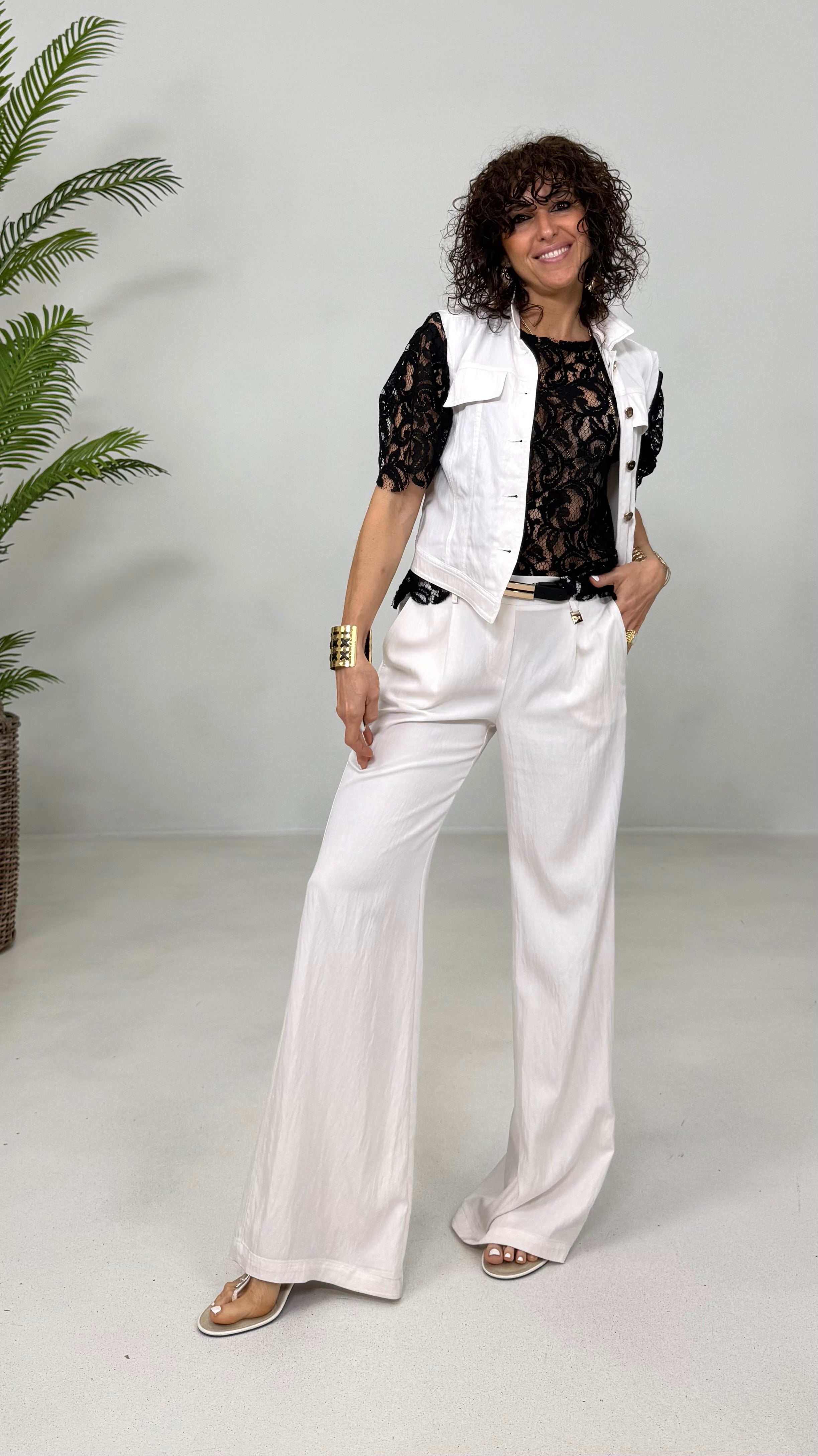 BLUSA LINEA SLIM IN PIZZO SMERLATO