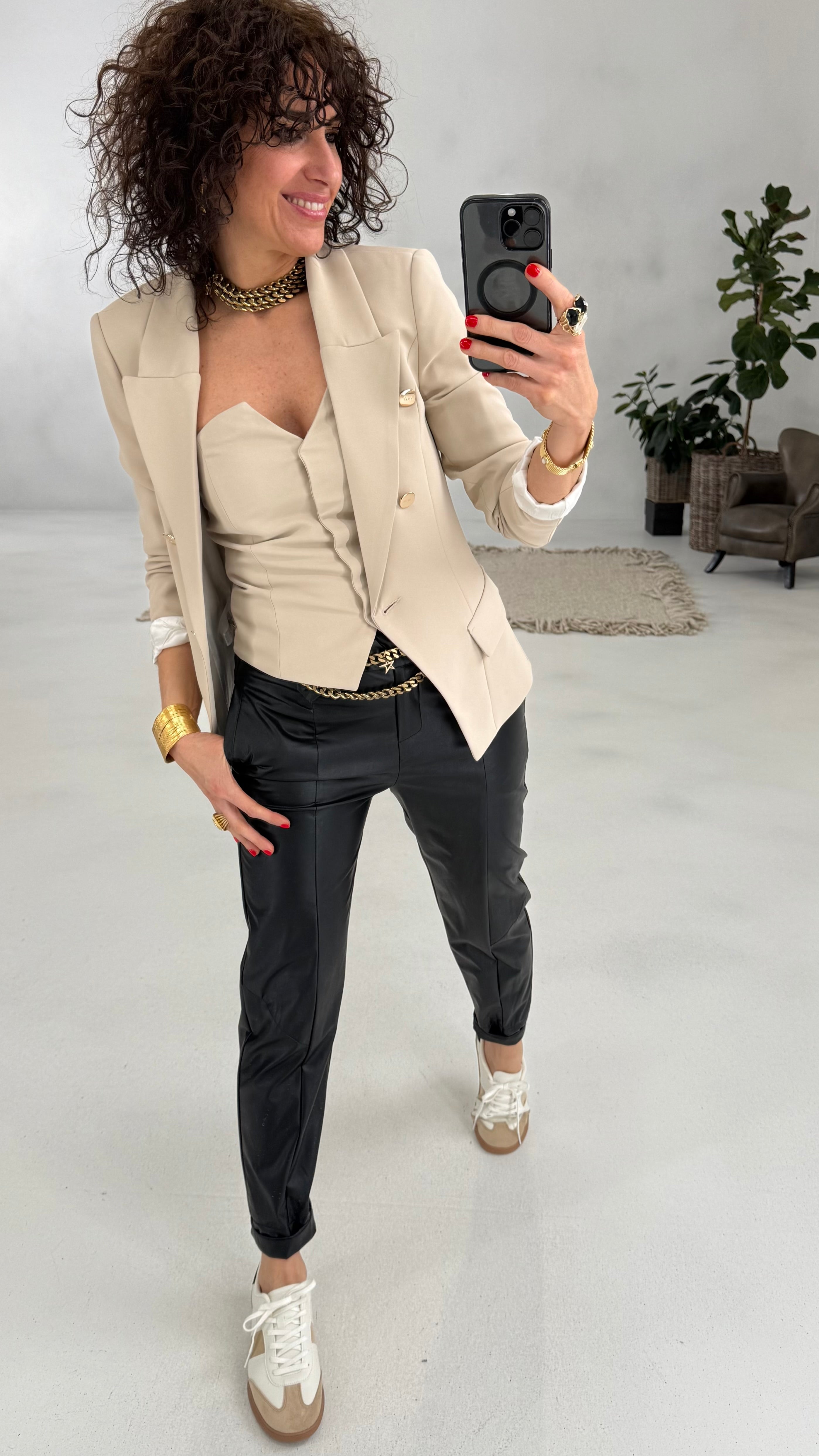 506 P25 BEIGE GIACCA SFIANCATA CON BOTTONI SPECCHIATI IN CADY