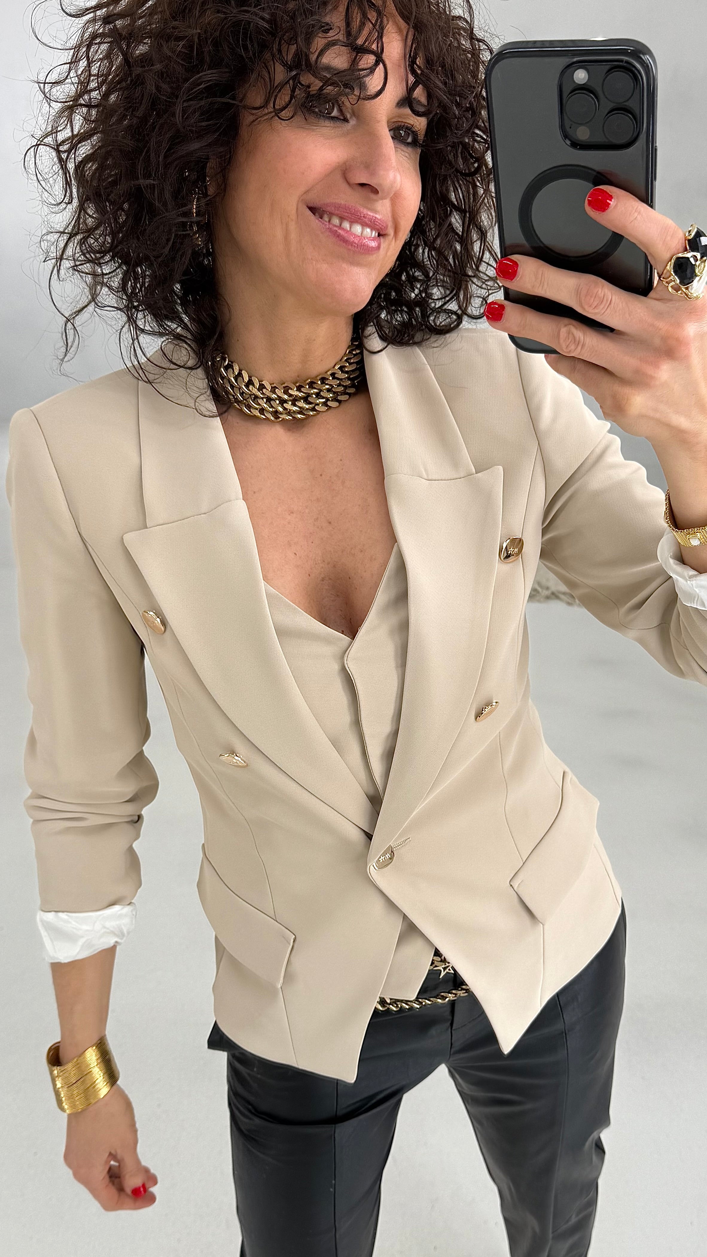 506 P25 BEIGE GIACCA SFIANCATA CON BOTTONI SPECCHIATI IN CADY