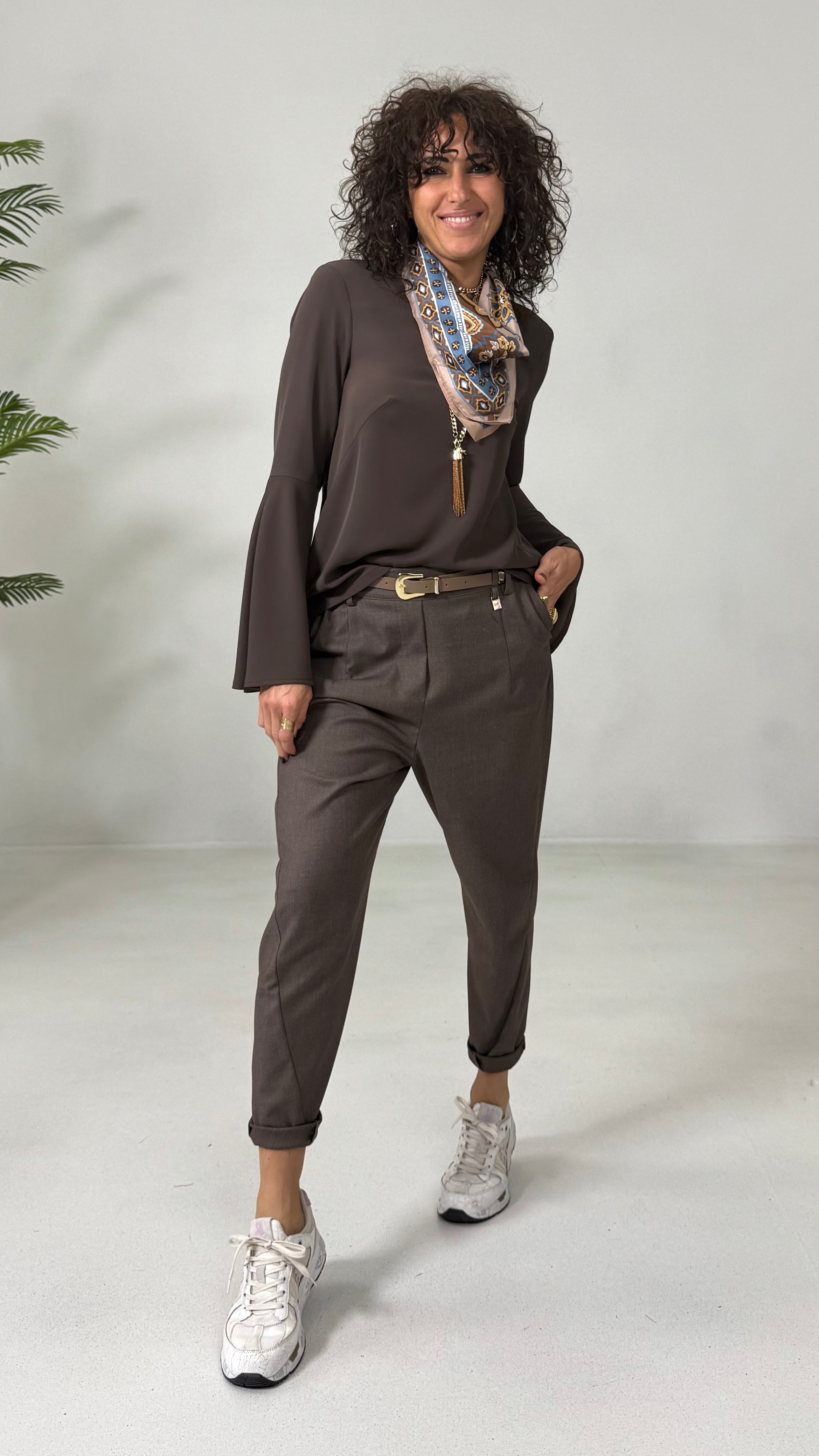 CAMICIA IN CADY FLUIDO CON MANICHE SVASATE