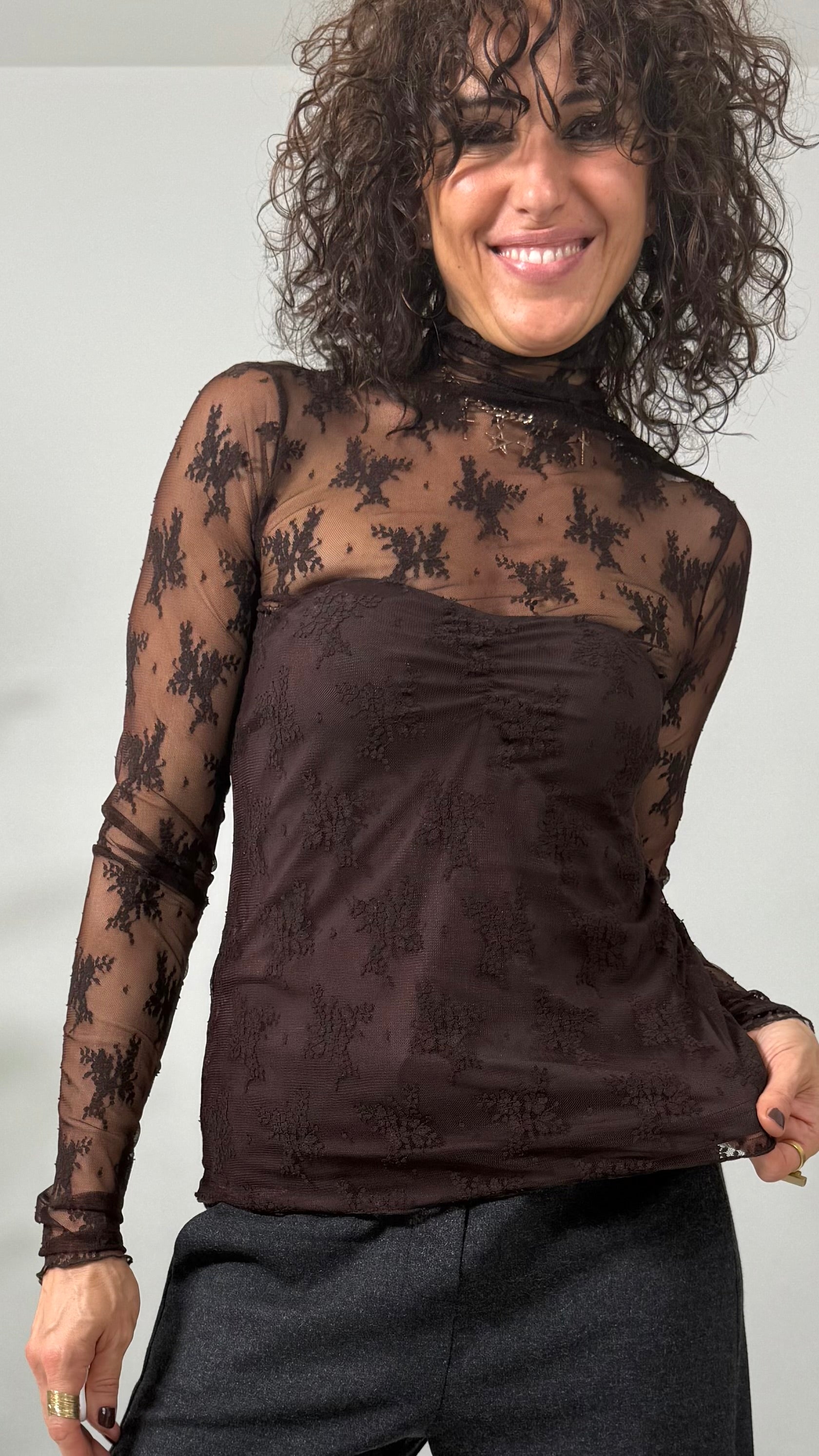 TWINSET CON LUPETTO IN PIZZO E TOP IN PUNTO MILANO LEGGERO