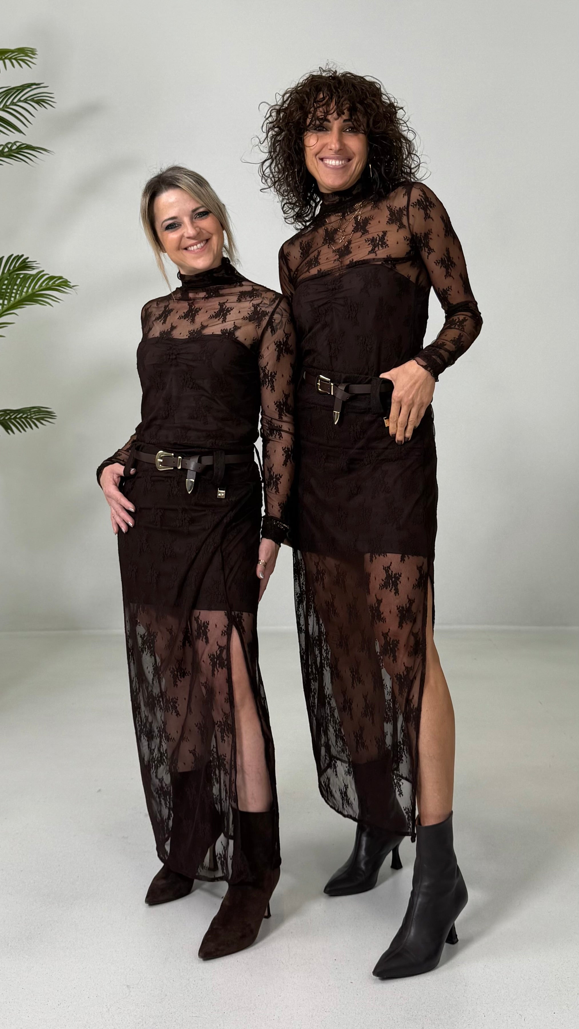 GONNA LUNGA IN PIZZO ELASTICIZZATO CON SOTTOGONNA