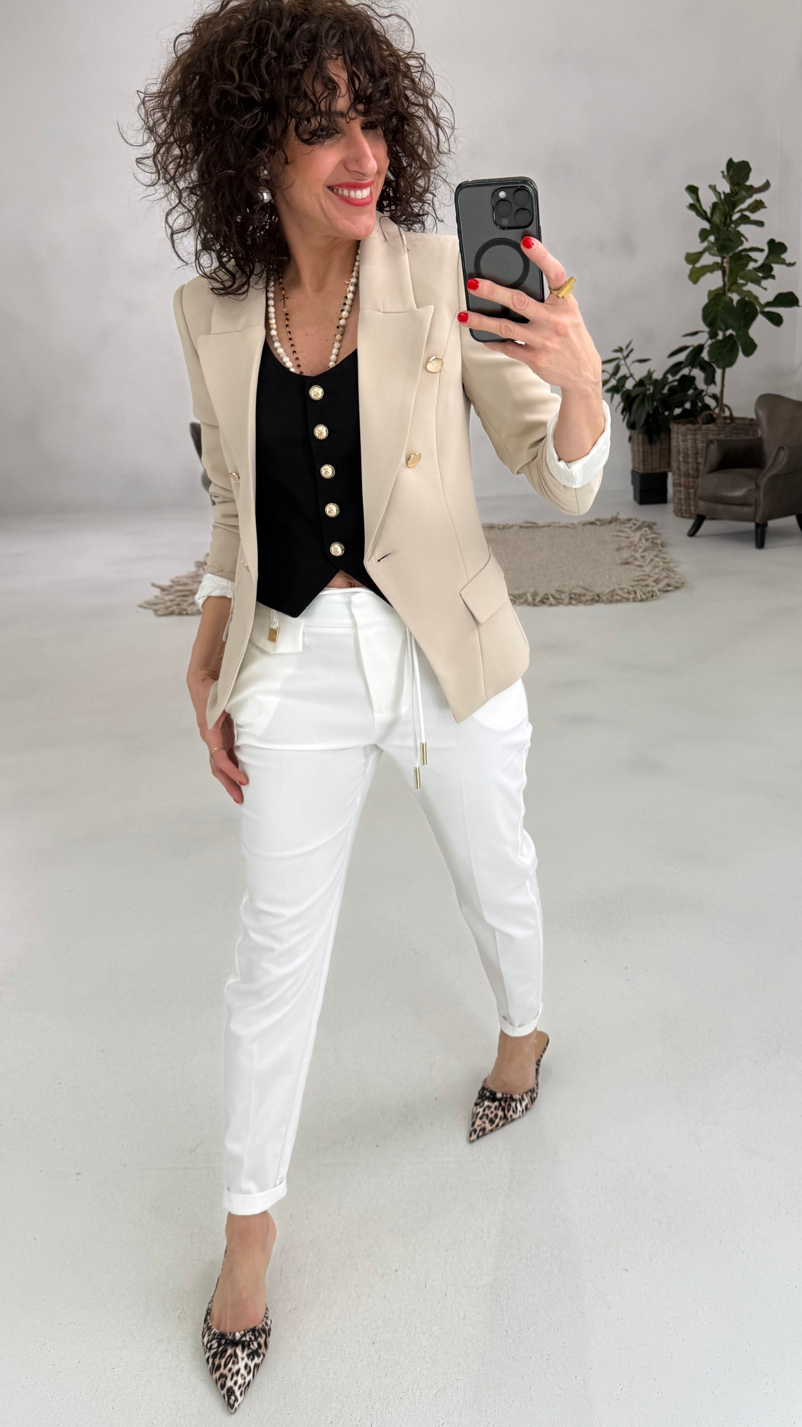 506 P25 BEIGE GIACCA SFIANCATA CON BOTTONI SPECCHIATI IN CADY