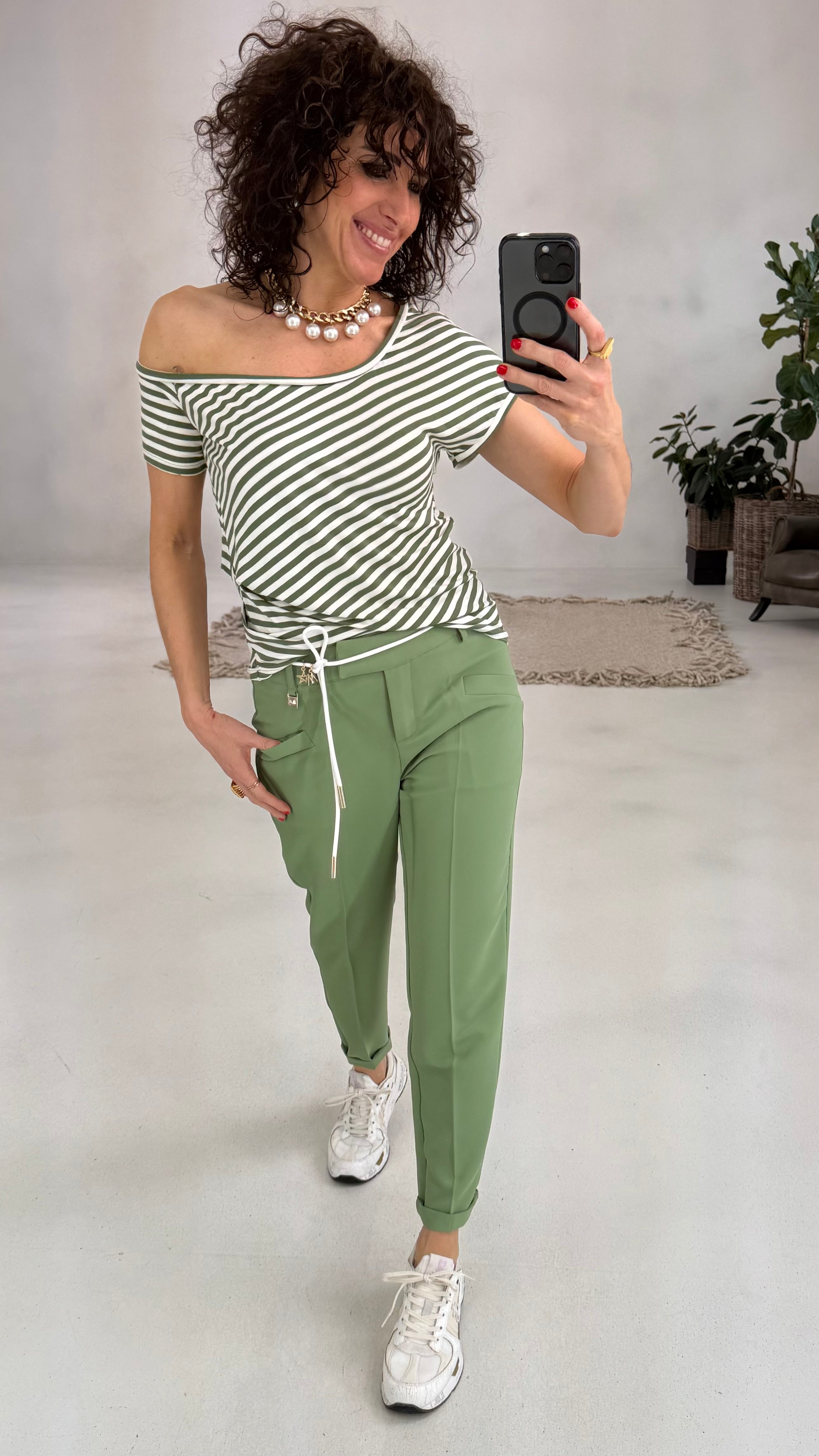 803 P25 VERDE AVOCADO BASIC IN CADY