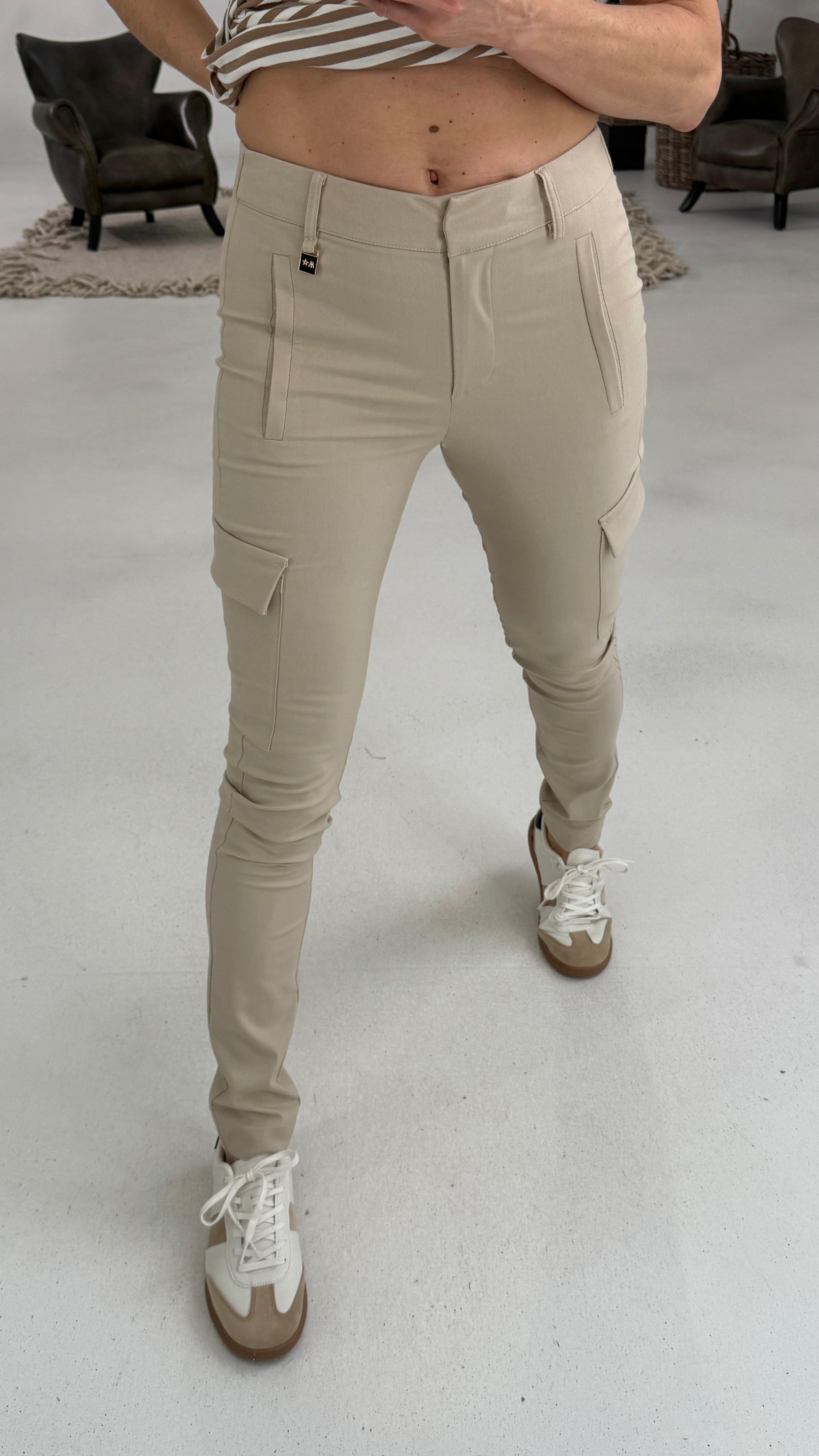 809 P25 BEIGE CARGO SLIM IN TESSUTO TECNICO DI VISCOSA SUPER ELASTICO
