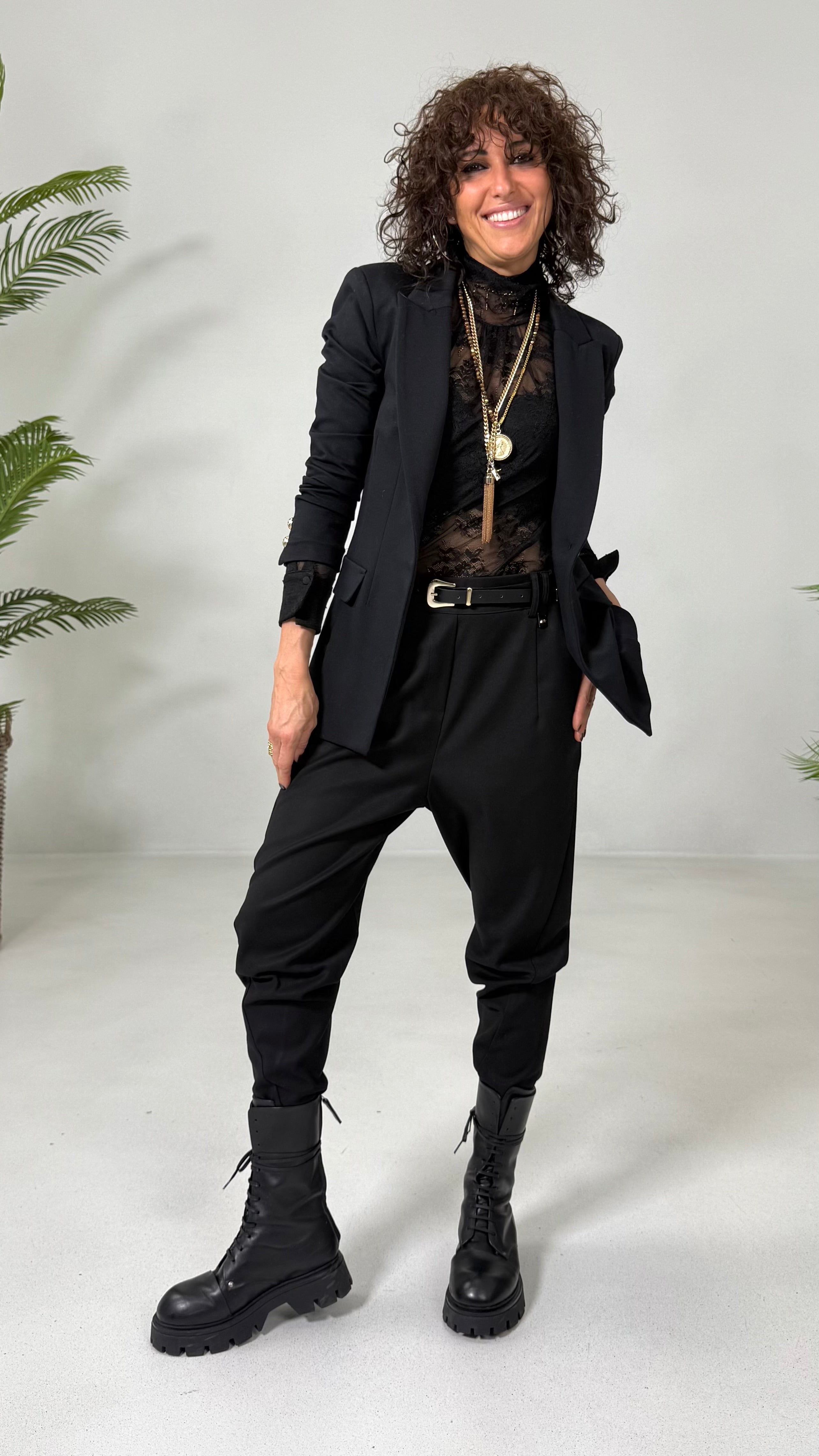 CAMICIA IN PIZZO CON COLLO ALTO