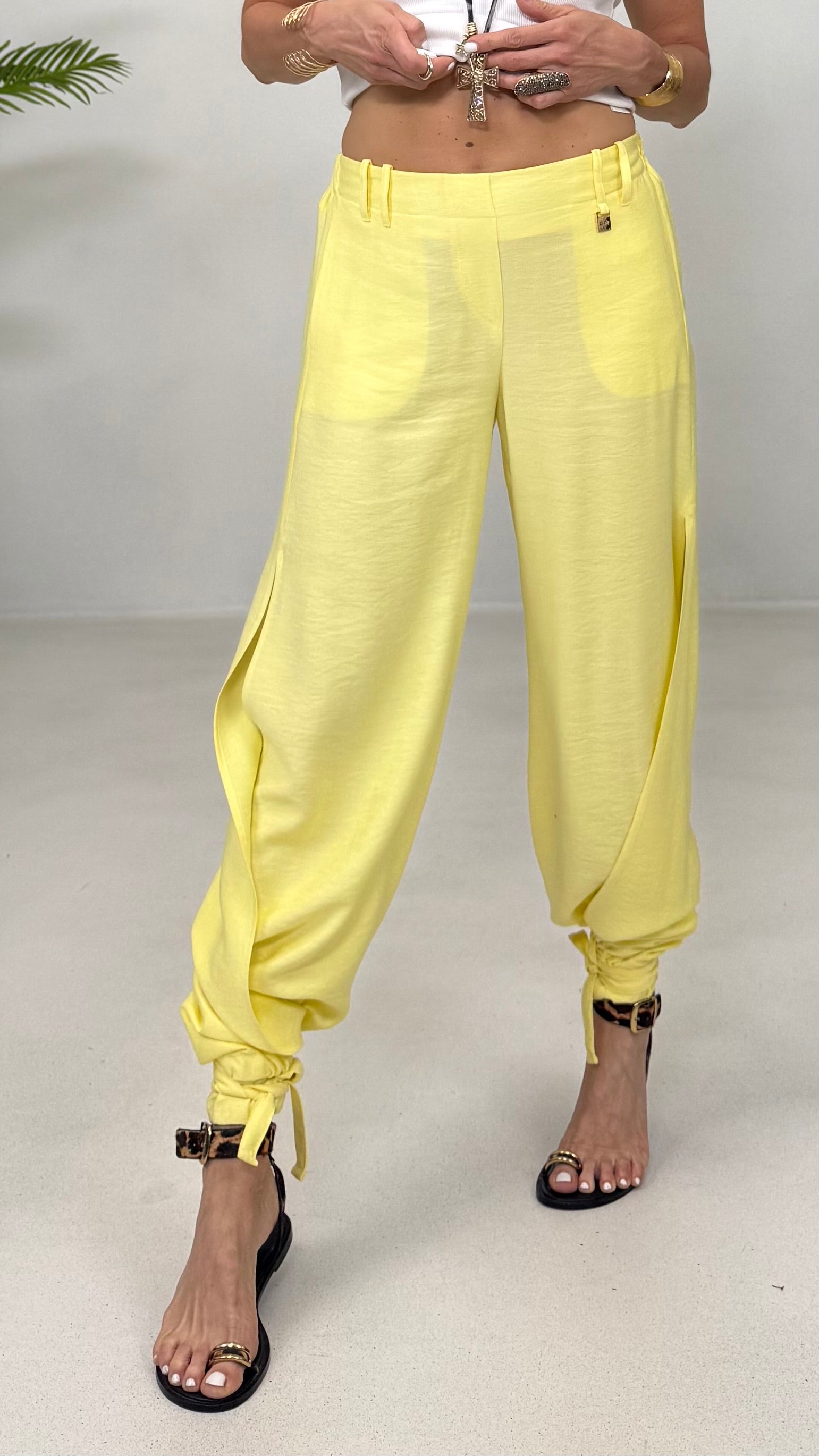 PANTALONE ODALISCA CON SPACCHI IN VISCOSA CRASH
