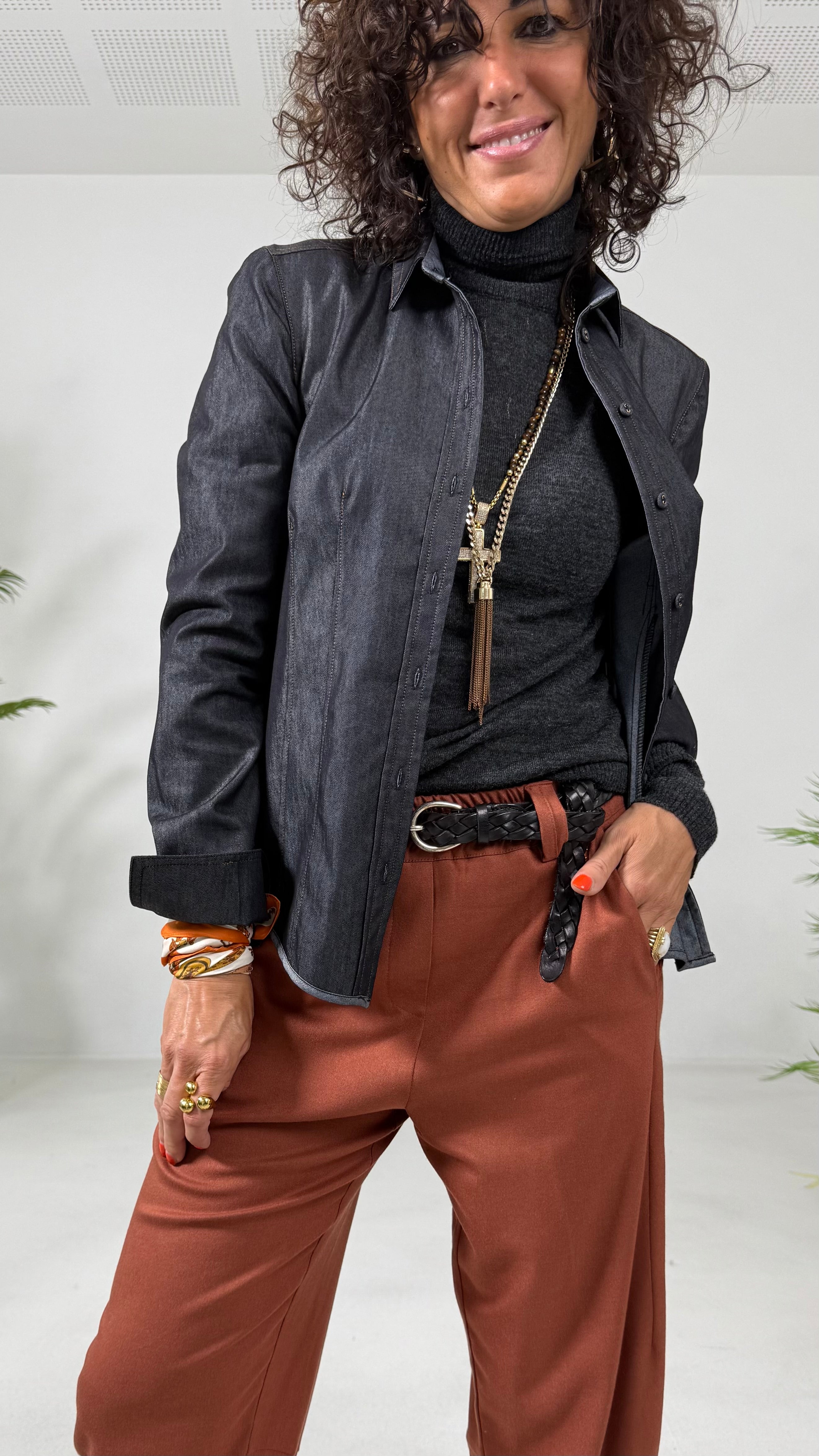 MAGLIA BASIC COLLO ALTO IN LANA VISCOSA