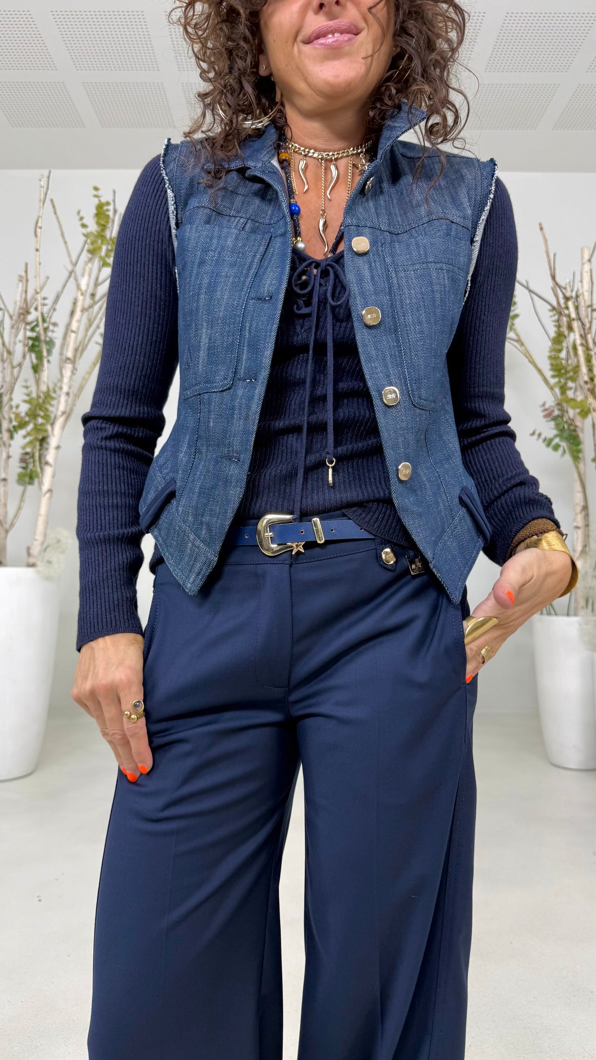 MAGLIA COSTINA SLIM SCOLLO A V LACCIO IN CALDA VISCOSA