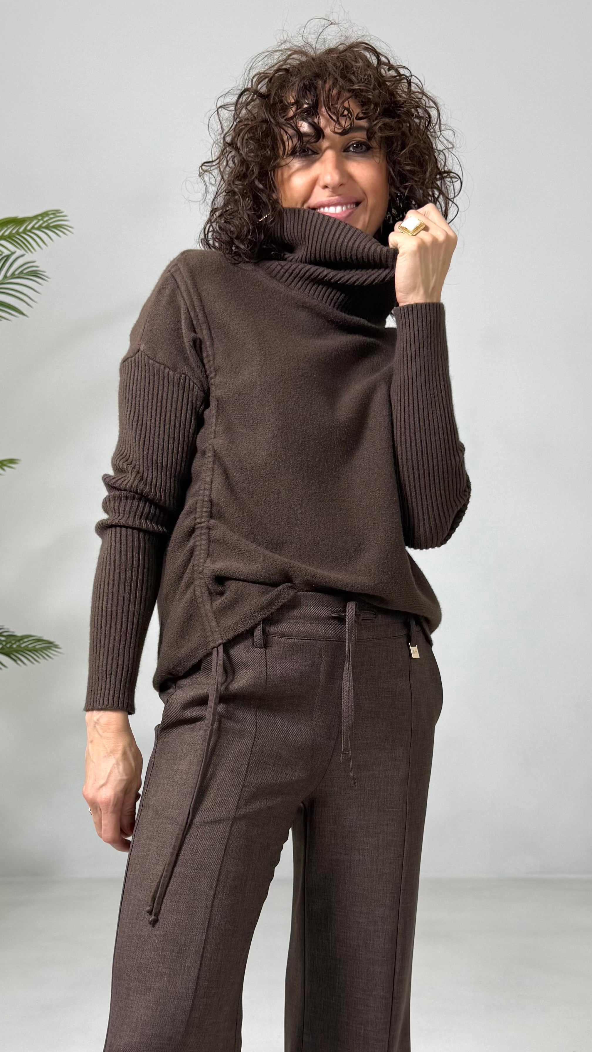 MAGLIA QUADRATA CON COULISSE IN CALDA VISCOSA