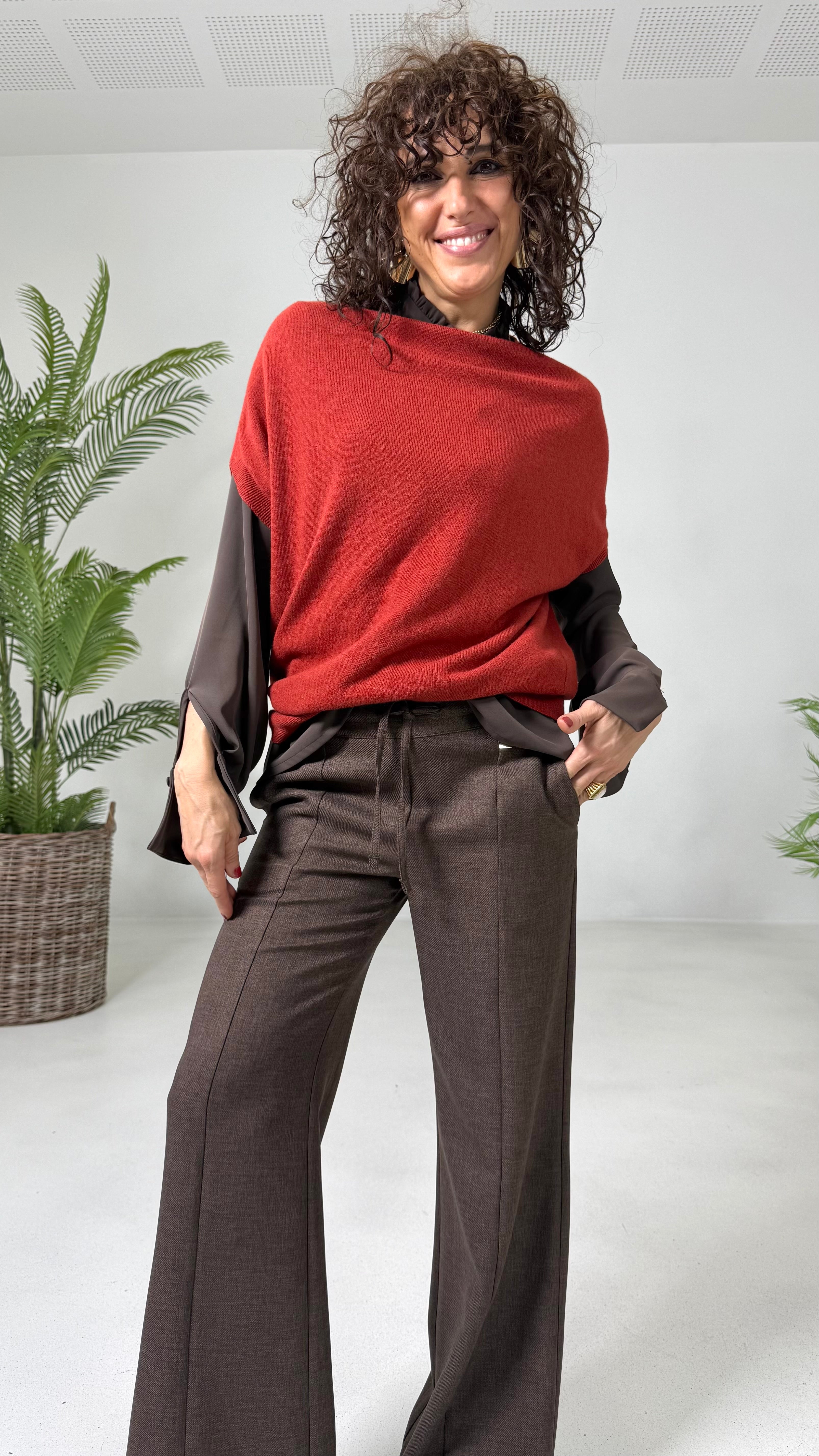 MAGLIA GILET CON MANICA SCESA IN MISTO CASHMERE